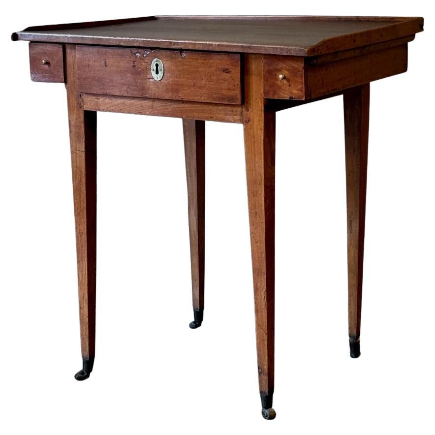 Table à roulettes en Wood Wood en vente