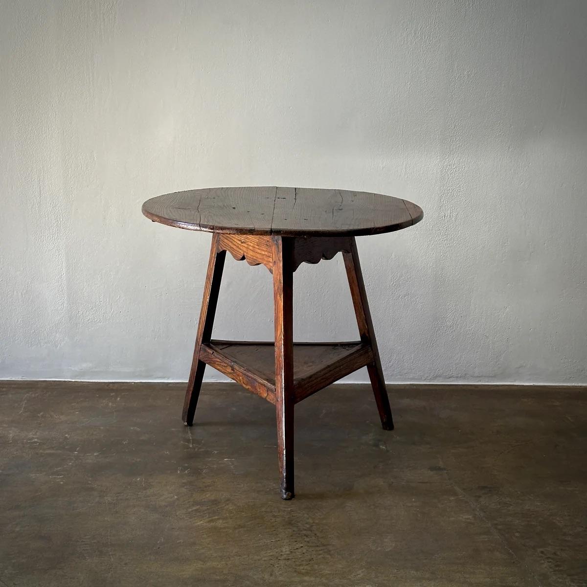 Bois Table de cricket en vente