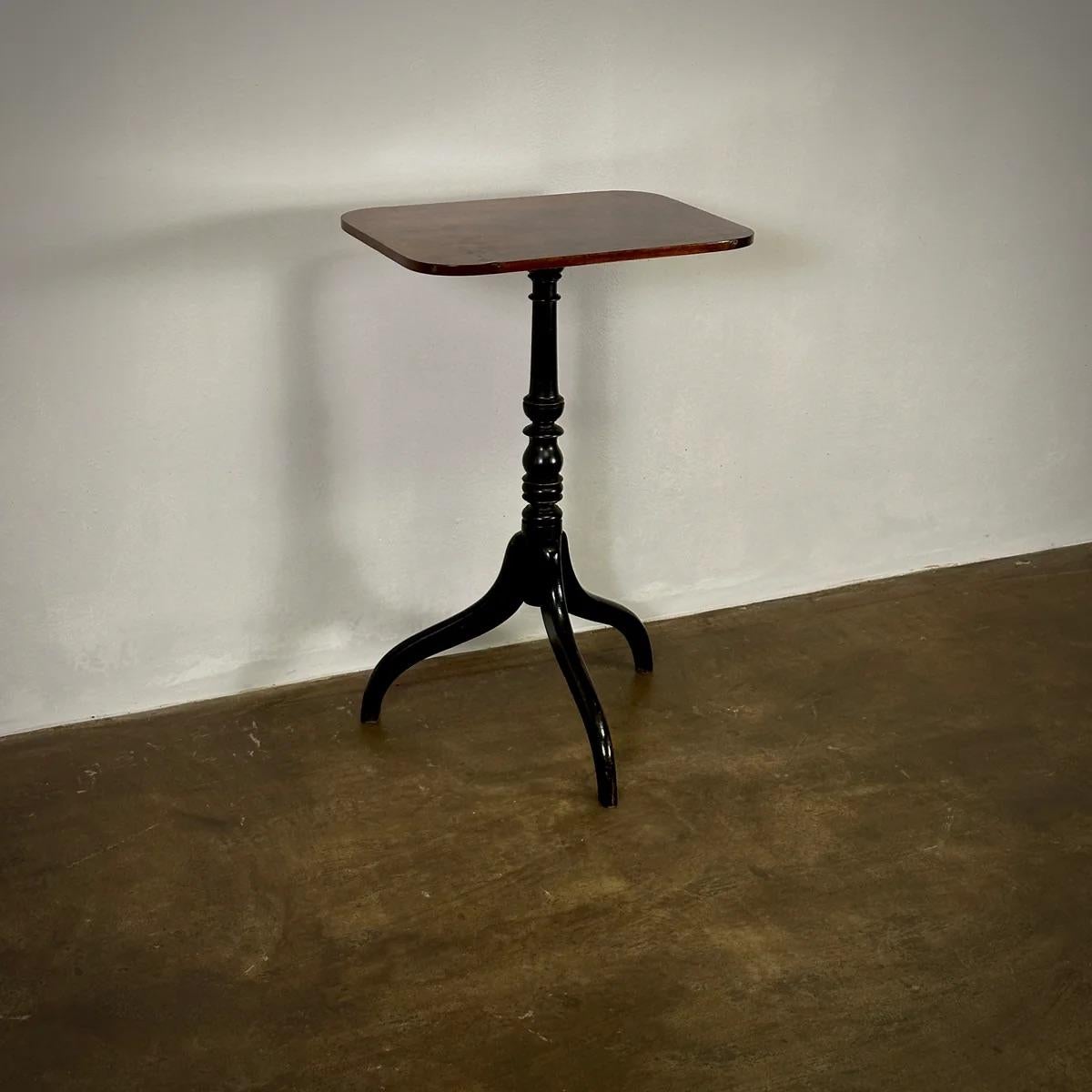 Anglais Table à vin en vente