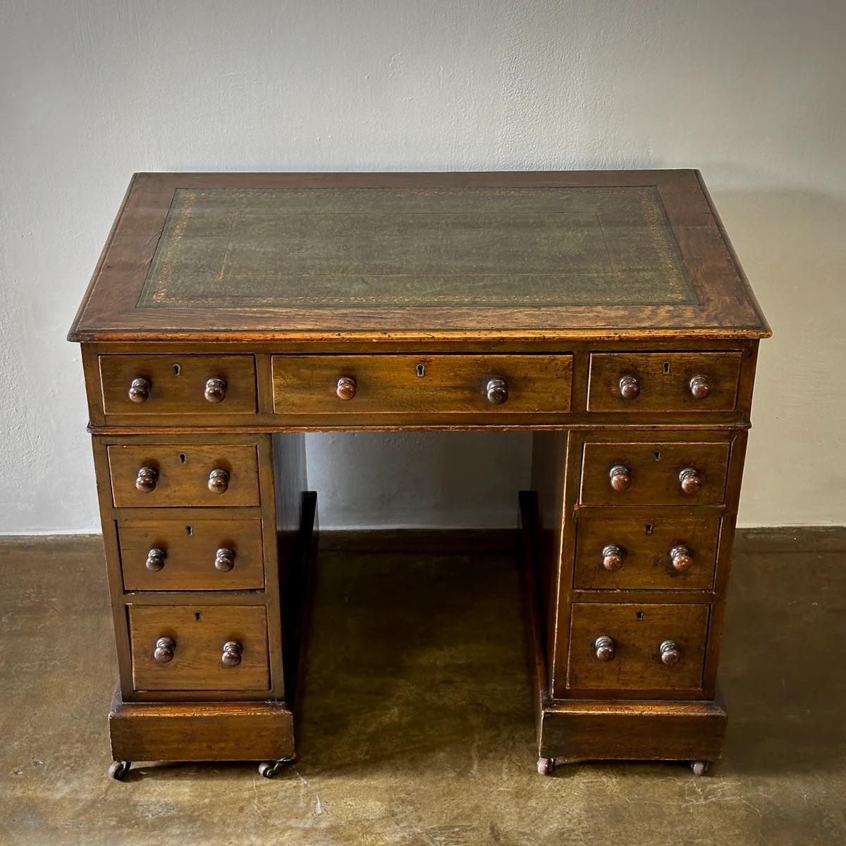 Leather Topped Desk in Walnut For Sale 1