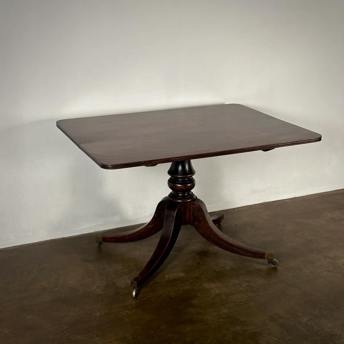 Tilt Top Tripod Table In Good Condition For Sale In Los Angeles, CA