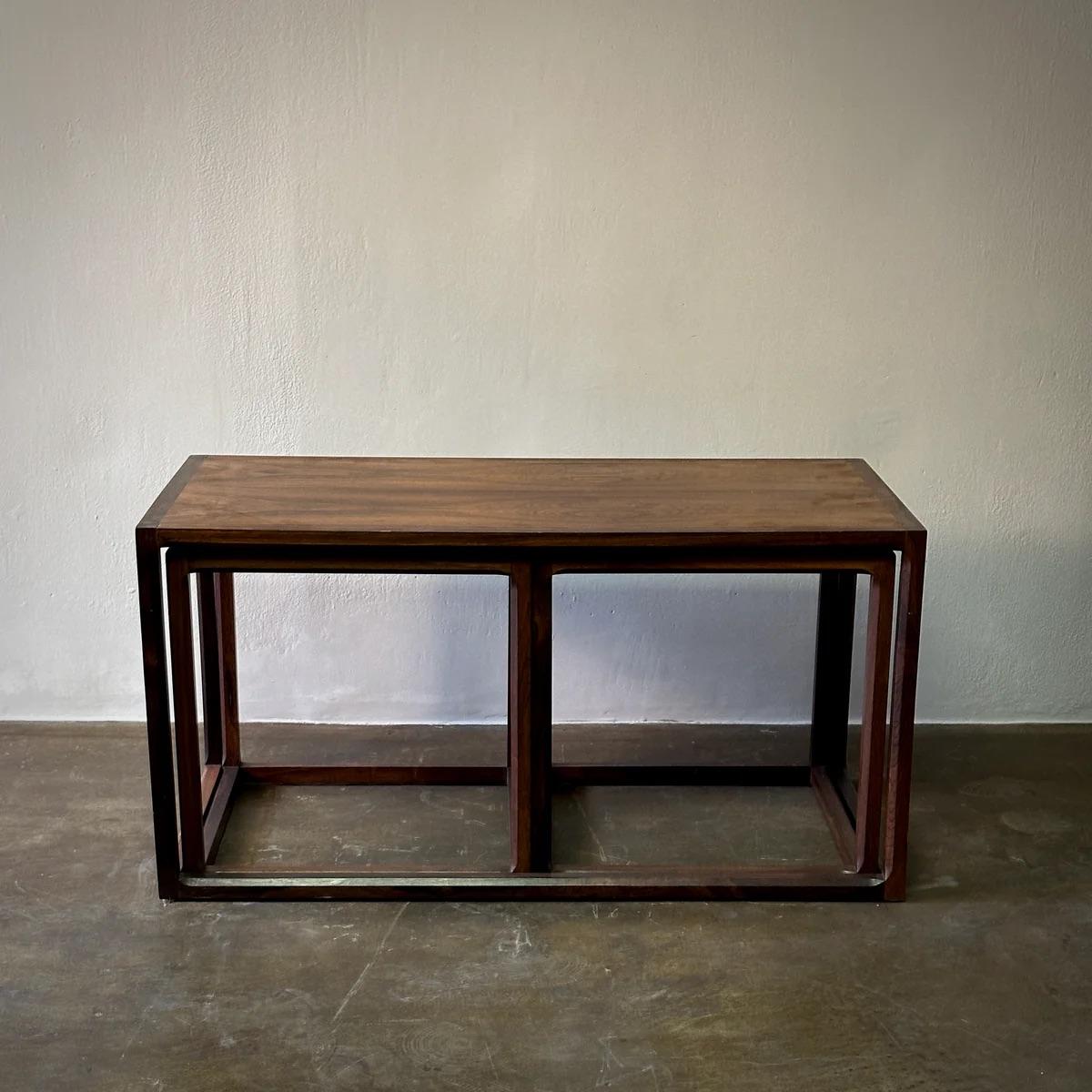 Bois Tables basses et tables d'appoint en vente