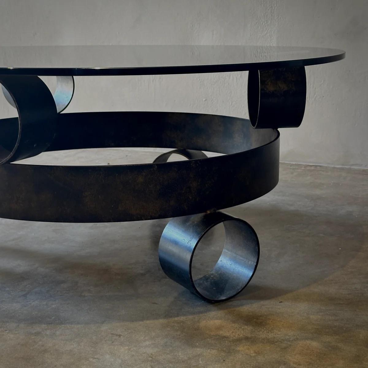 Table basse en fer brutaliste en vente 4
