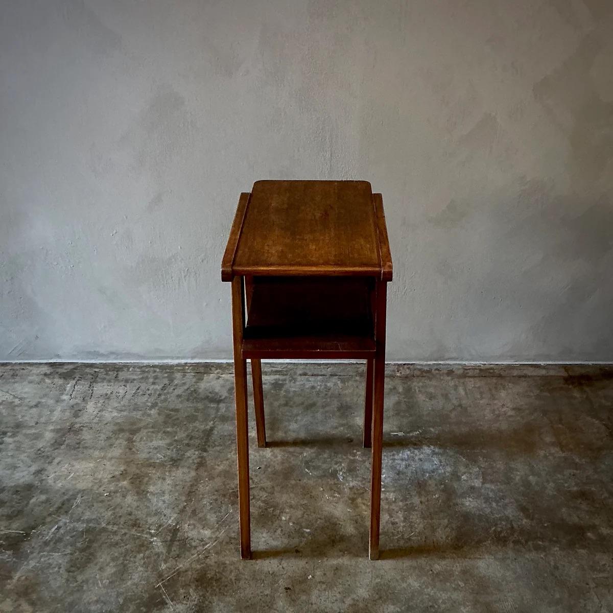 Modernist Side Table In Good Condition For Sale In Los Angeles, CA