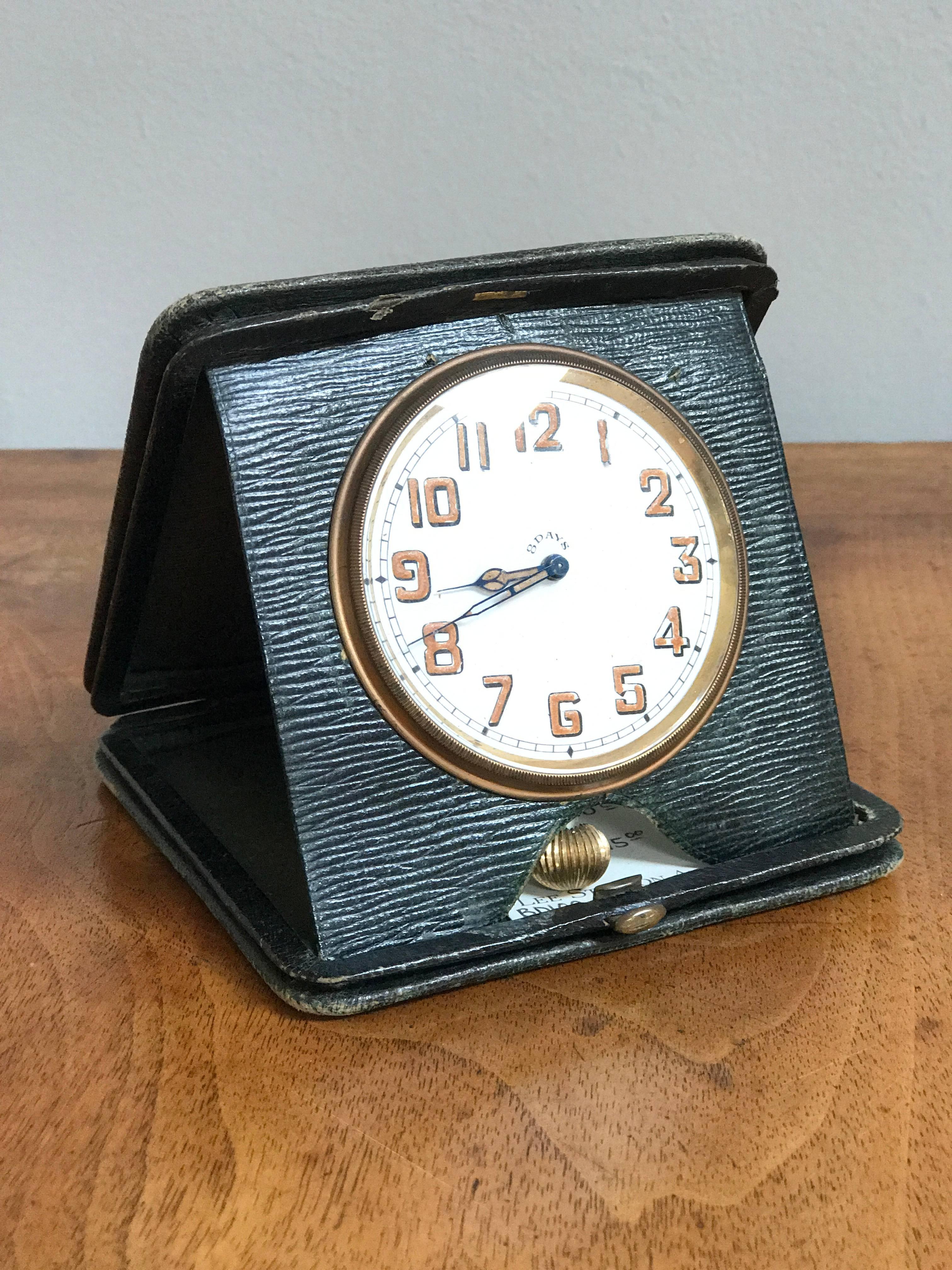 Art Deco Travel Clock in Green Leather from England In Good Condition In Los Angeles, CA