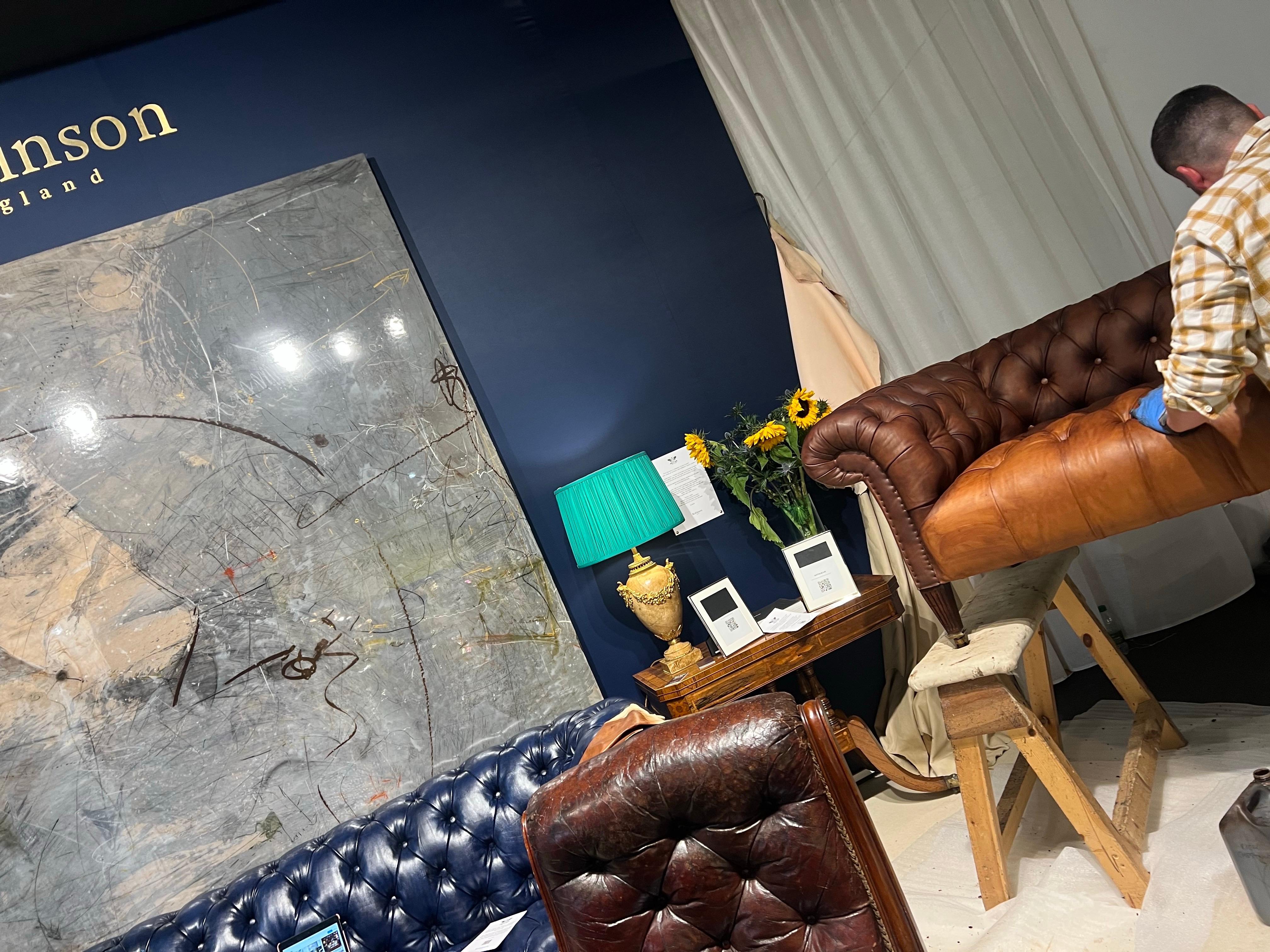 Sofá Chesterfield Antiguo Hamptons & Sons Del Siglo XIX En Piel Teñida A Mano De Whiskey en venta 3