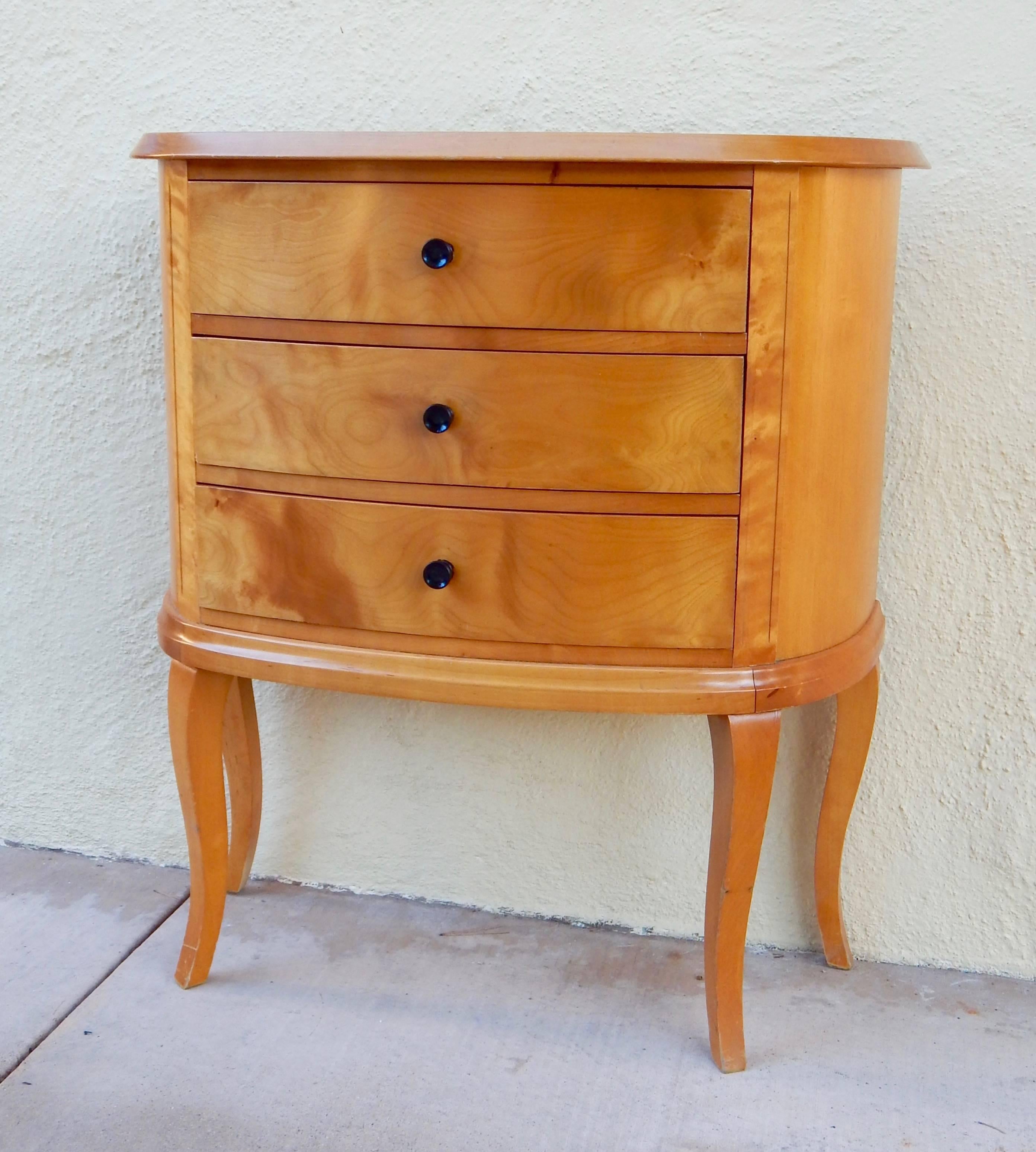 Mid-20th Century Swedish Art Deco Demilune Side Table in Golden Flame Birch, circa 1930 For Sale