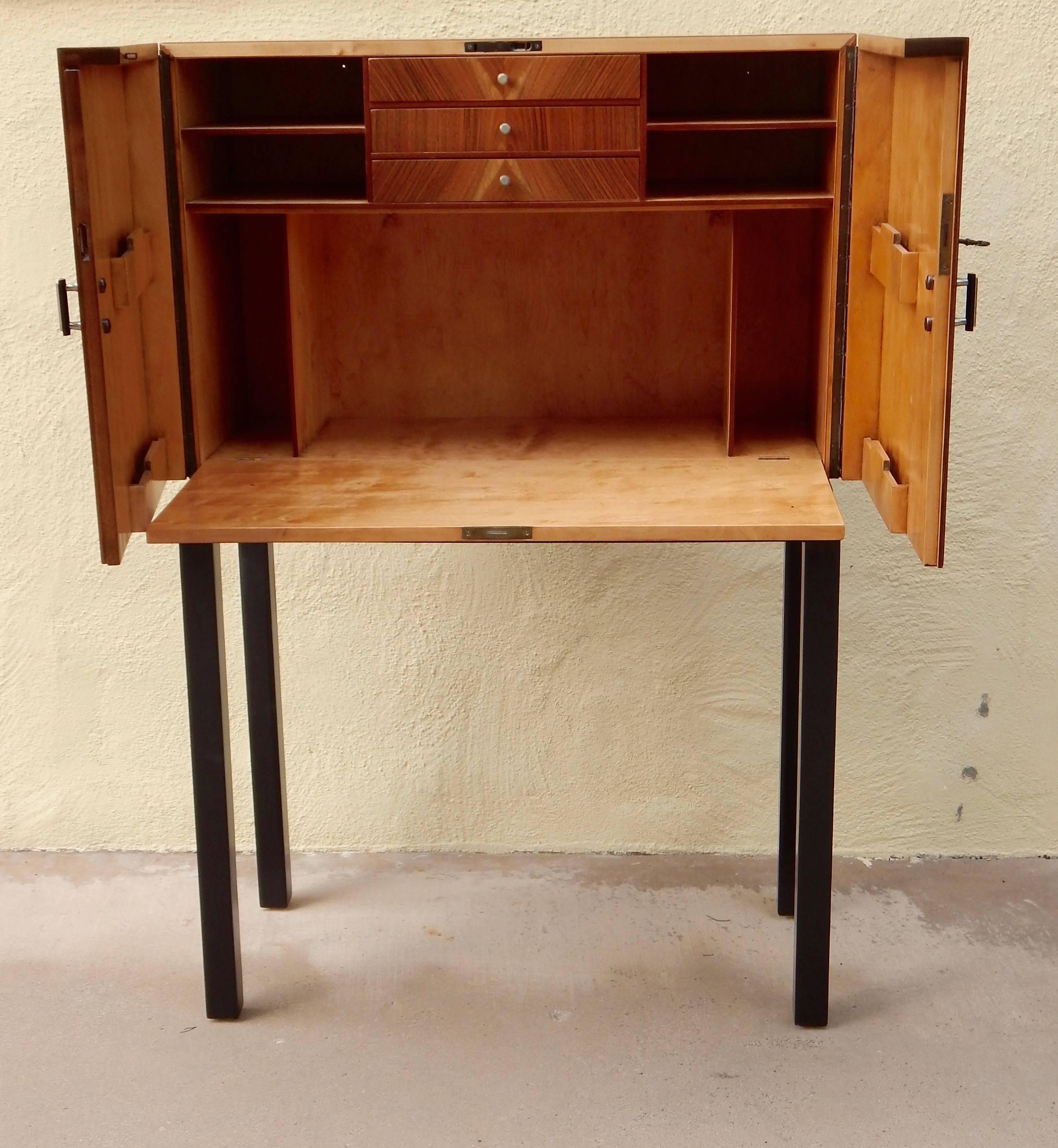 Swedish Art Deco Inlaid Dry Bar-Secretaire by Smf, circa 1930 In Excellent Condition For Sale In Richmond, VA