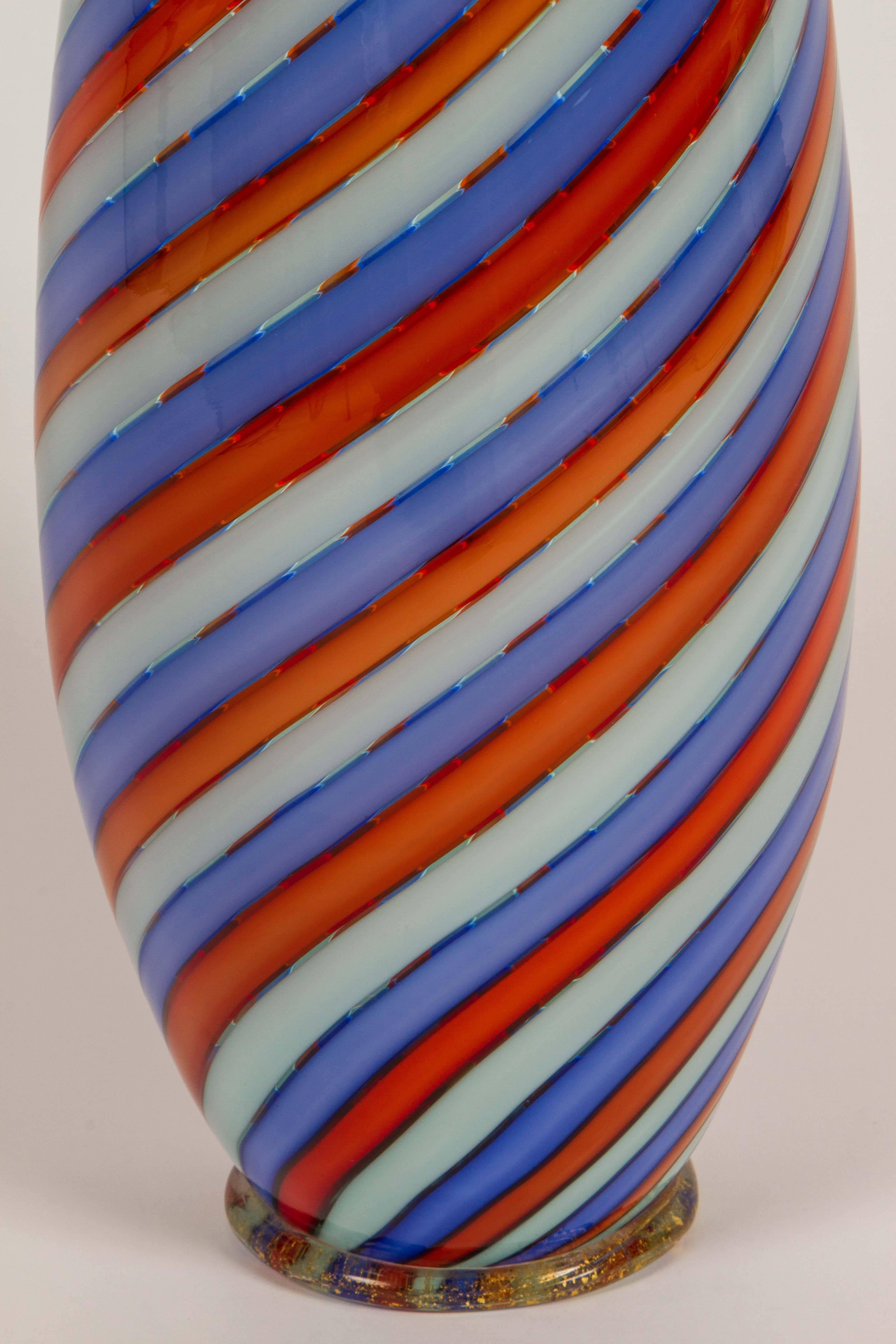 Italian Ribbon Glass Vase by Dino Martens for Aureliano Toso In Excellent Condition In Palm Desert, CA