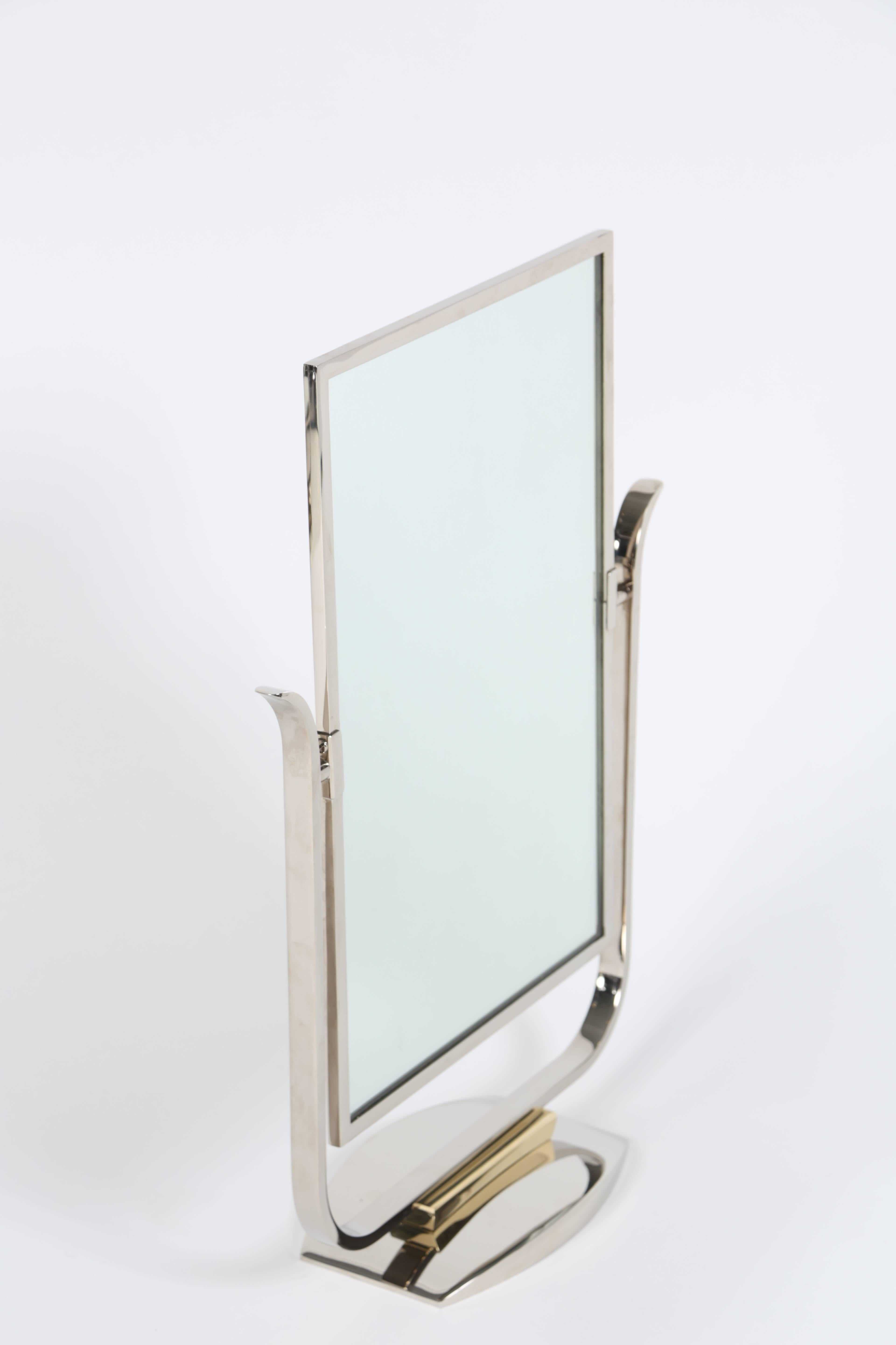 Miroir de table Art Déco en chrome et laiton poli en vente 1