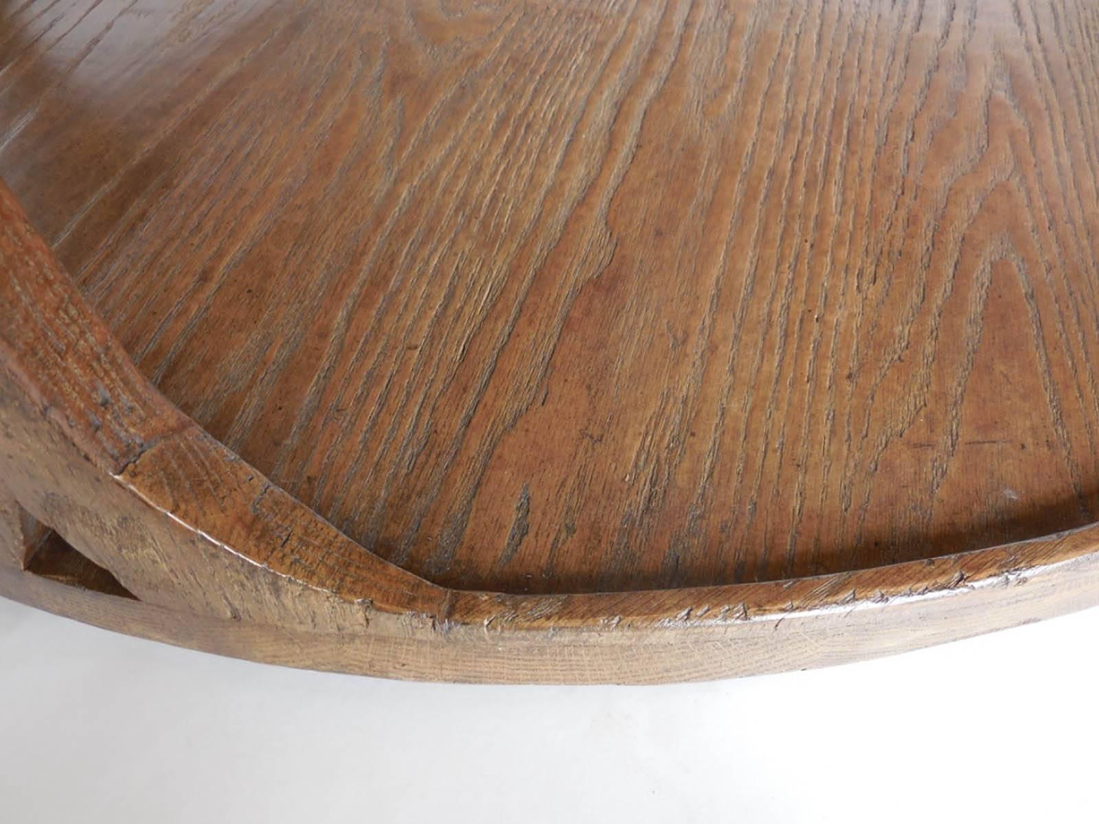 Table basse ronde en Oak Oak sur mesure de Dos Gallos Excellent état - En vente à Los Angeles, CA