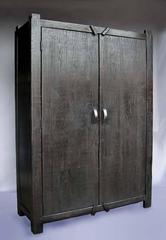 Dos Gallos, maßgefertigter großer rustikaler moderner Schrank oder Kleiderschrank