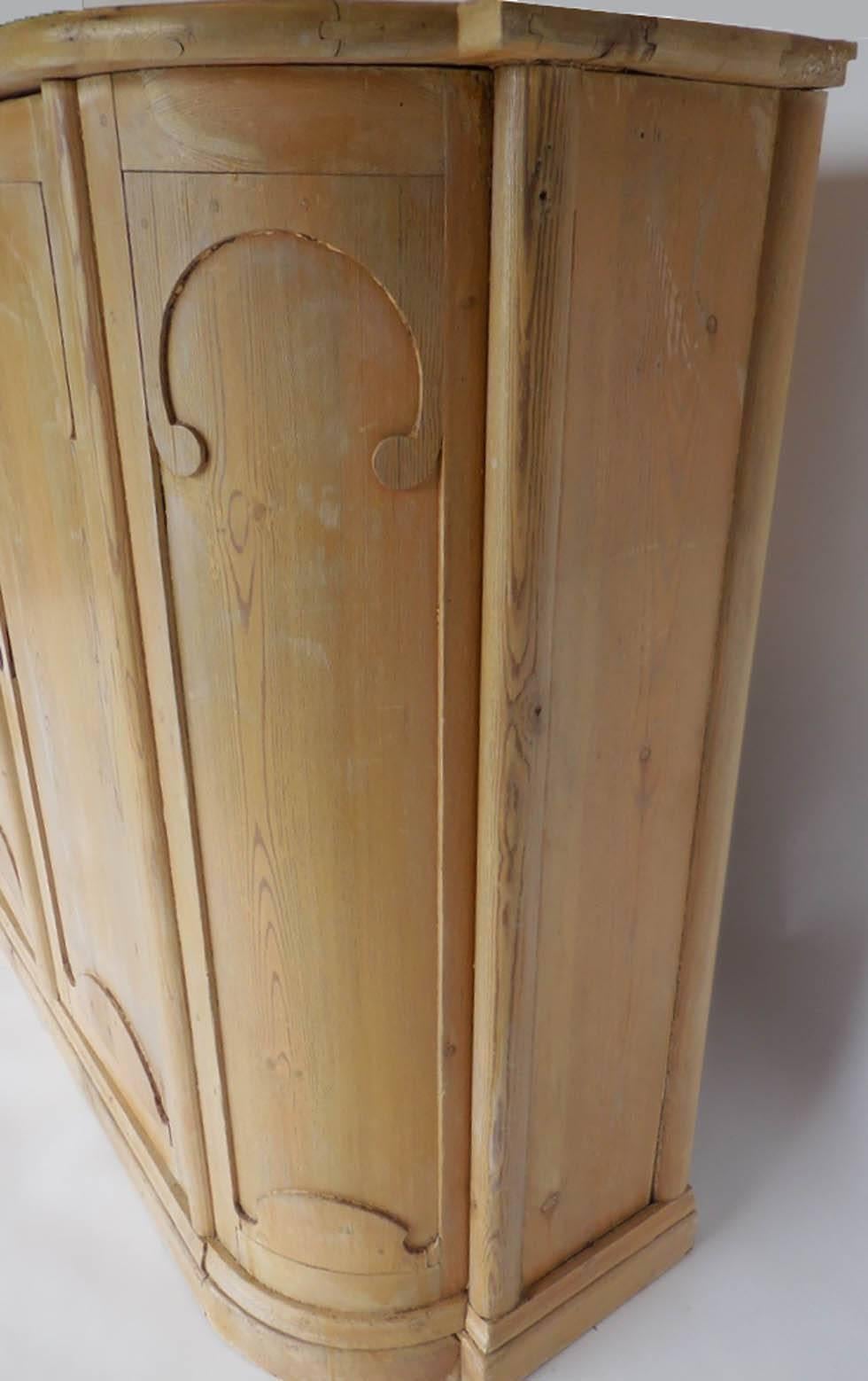 19th Century Swedish Light Blonde Pine  Cabinet In Good Condition In Los Angeles, CA