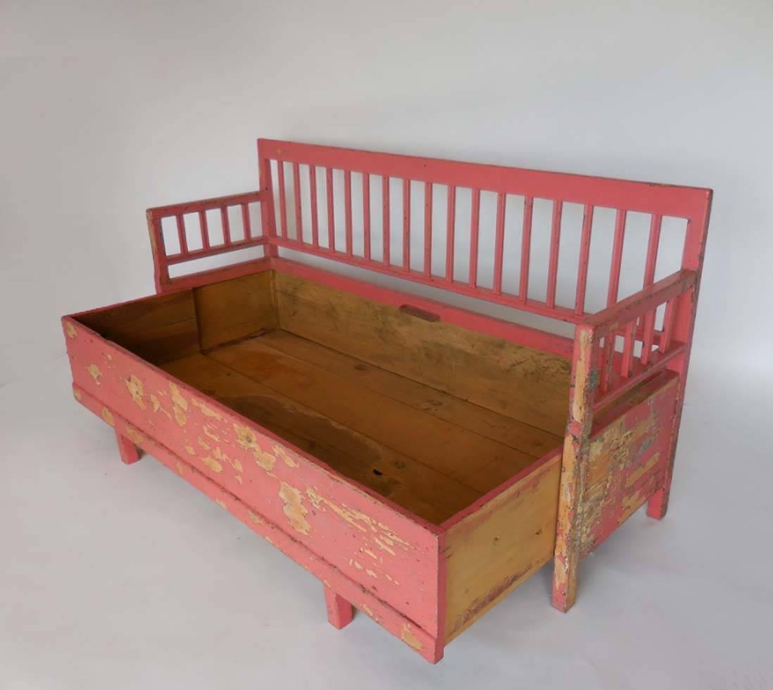19th Century Painted Swedish Bench/Daybed In Good Condition In Los Angeles, CA