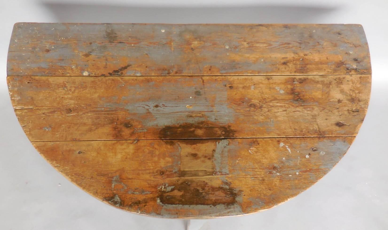 Gustavian Demilune Table at 1stDibs