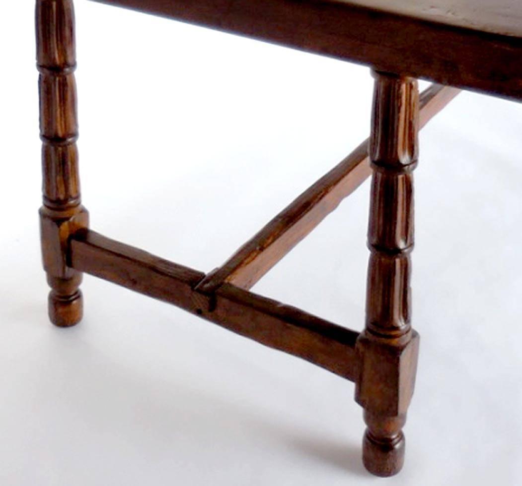 Walnut Wood Table With Carved Turned Fluted Legs In Excellent Condition In Los Angeles, CA
