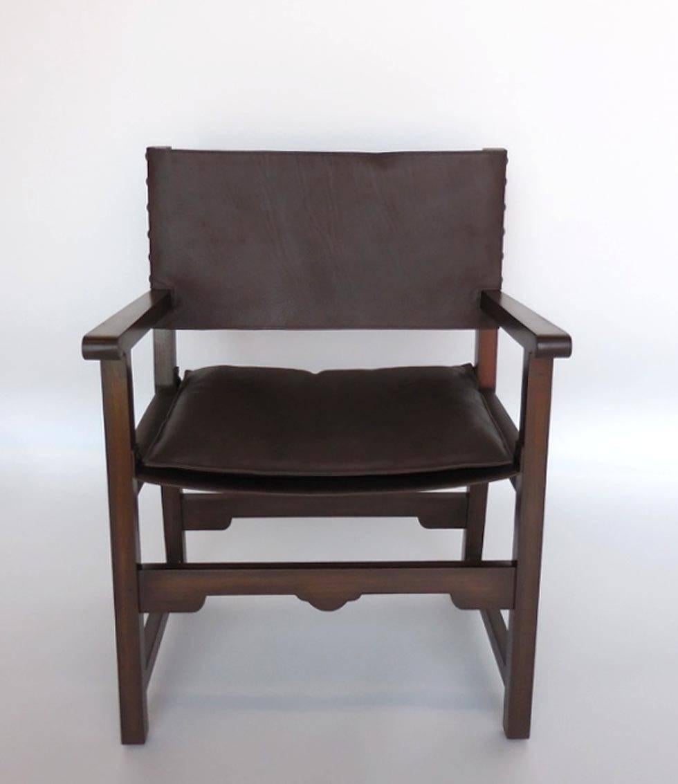 Dos Gallos, maßgefertigter Leder-Sing Chair (Spanisch Kolonial) im Angebot