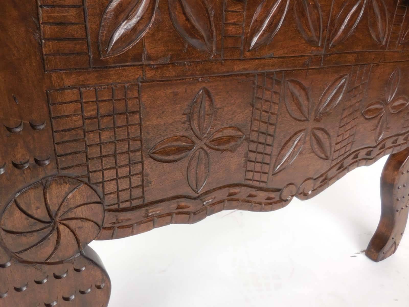 Contemporary Dos Gallos Custom Carved Console Table/Vanity For Sale