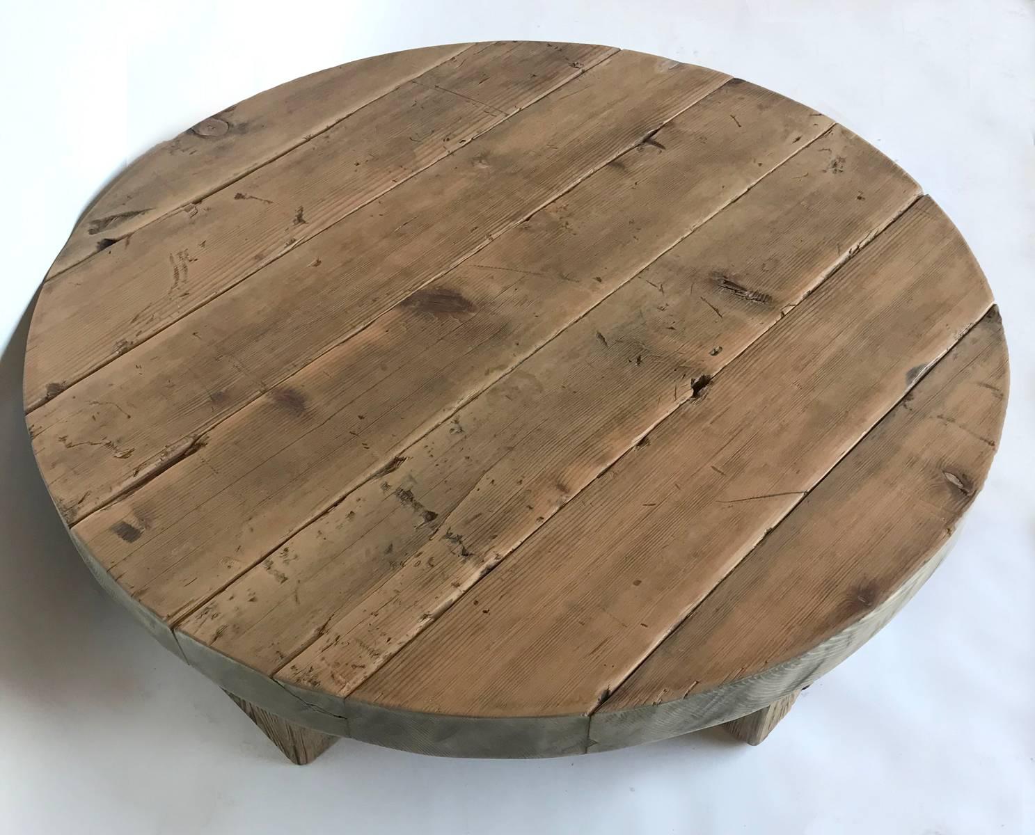 Round Rustic Modern Wood Low Coffee Table In Good Condition In Los Angeles, CA