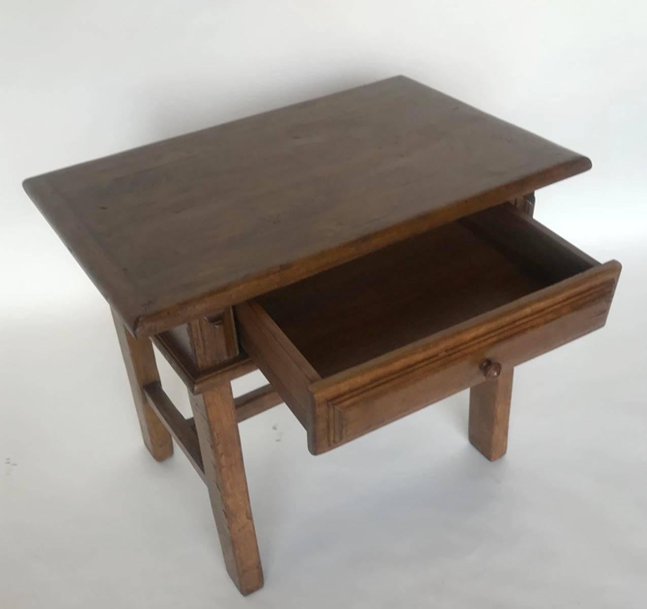 American Classical Custom Walnut Side Table or Nightstand with Drawer by Dos Gallos For Sale