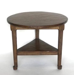 Tavolo rotondo in noce personalizzato con ripiano di Dos Gallos