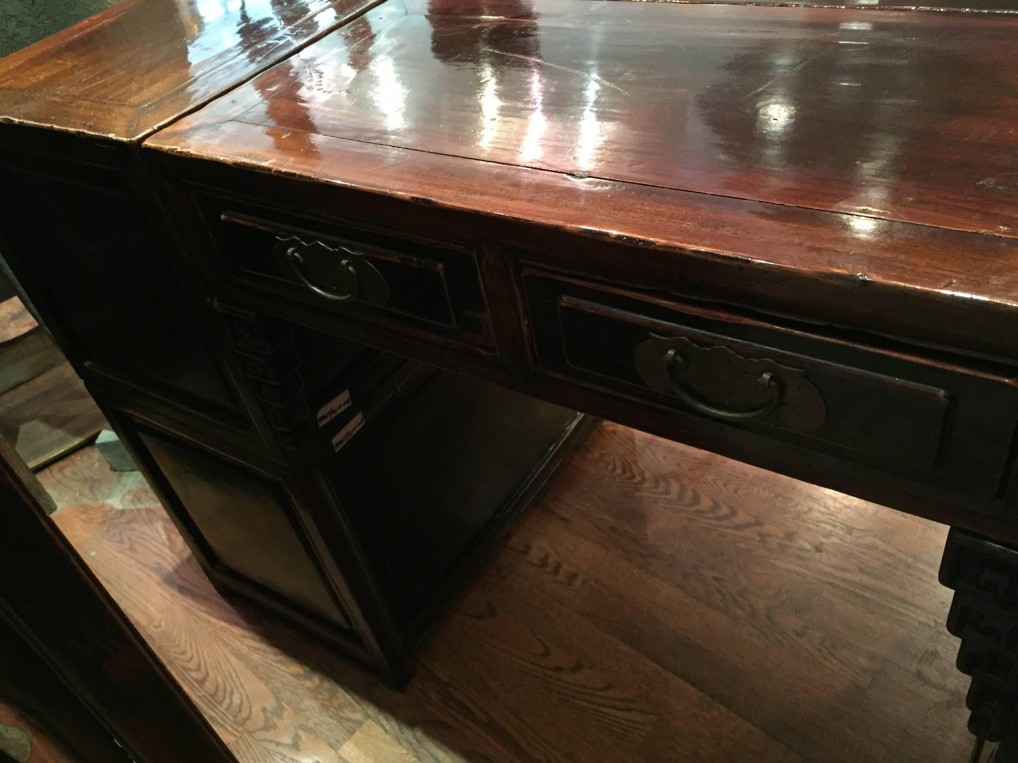 19th Century Q'ing Dynasty Six Part Elm Partner's Desk In Excellent Condition For Sale In East Hampton, NY
