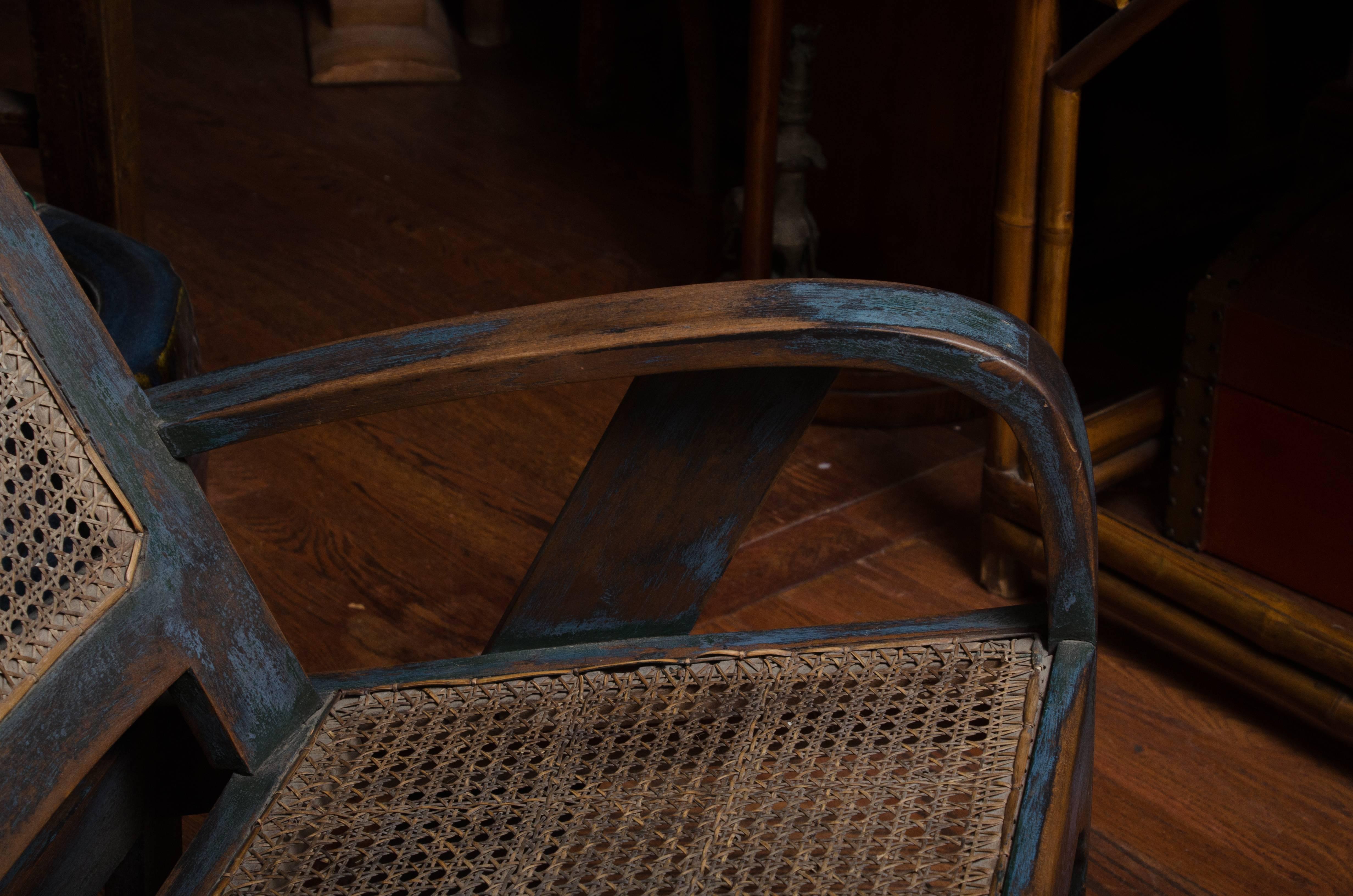 Late 19th Century Indonesian Dutch Colonial Lacquered Settee In Excellent Condition For Sale In East Hampton, NY