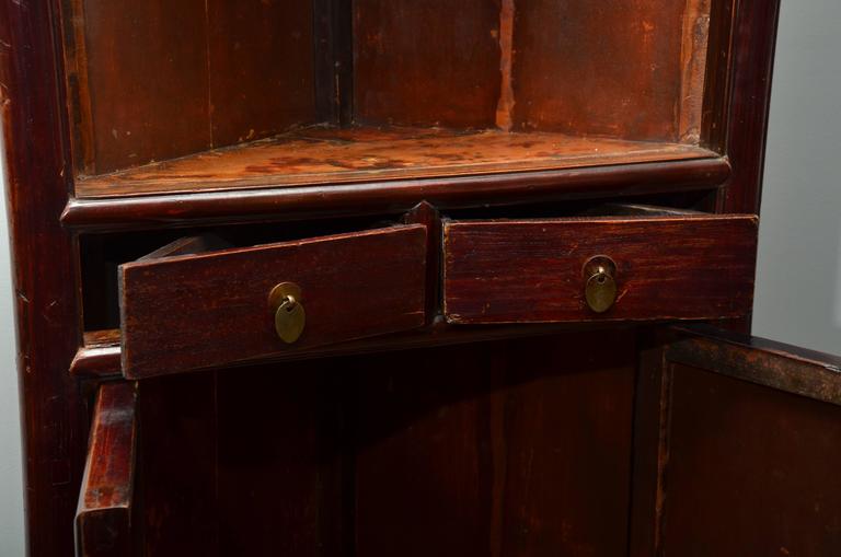 Mid 19thC. Q'ing Dynasty Chinese Elm Corner For Sale at 1stDibs