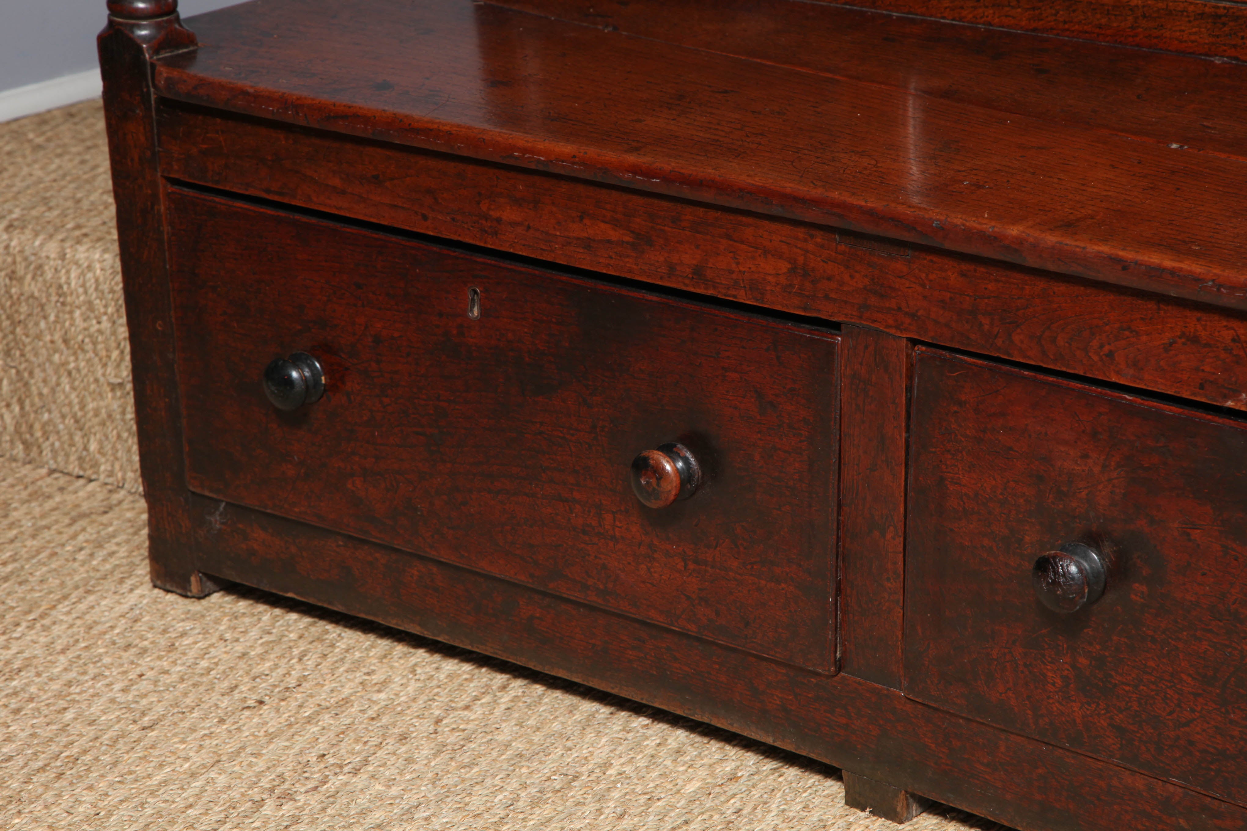 19th Century Fine English Oak Pub Settle with Tankard Table