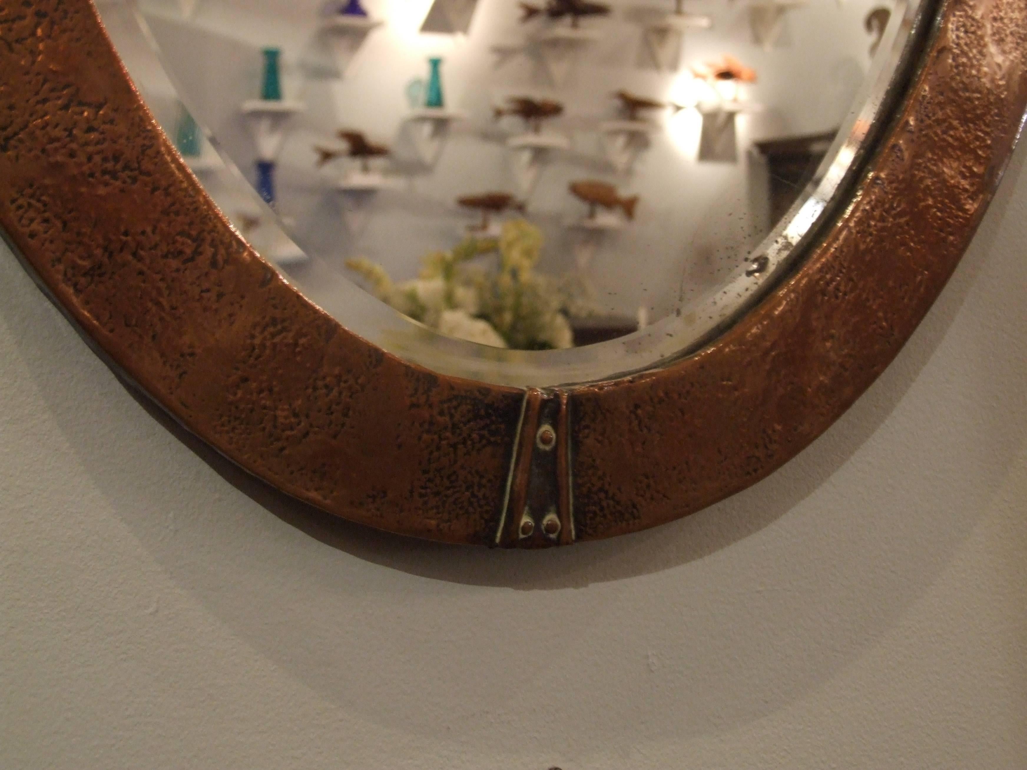 Oval Copper Arts and Crafts Mirror In Good Condition In Greenwich, CT