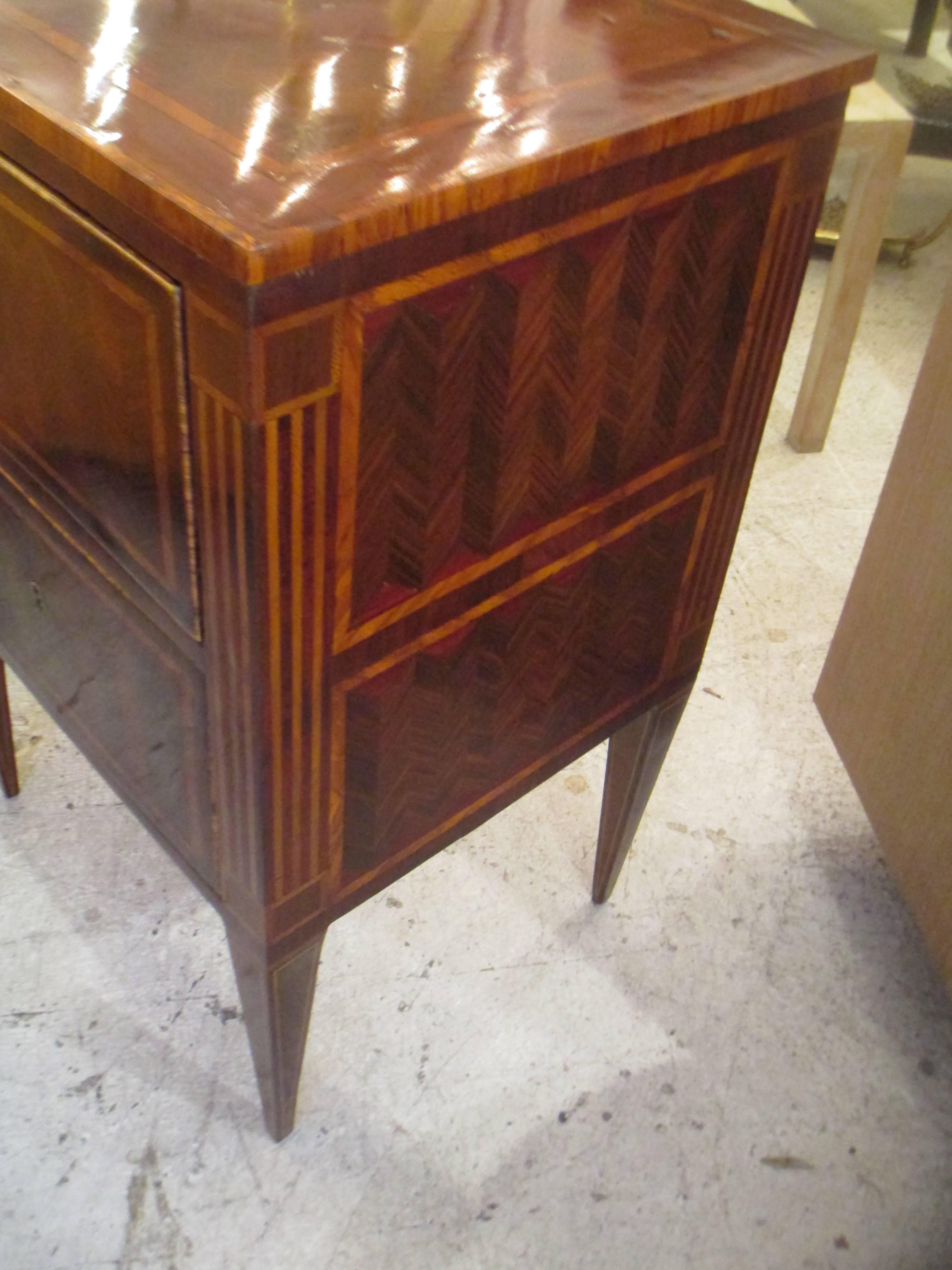 19th Century Fine Pair of Antique Italian Neoclassic Parquetry Nightstands