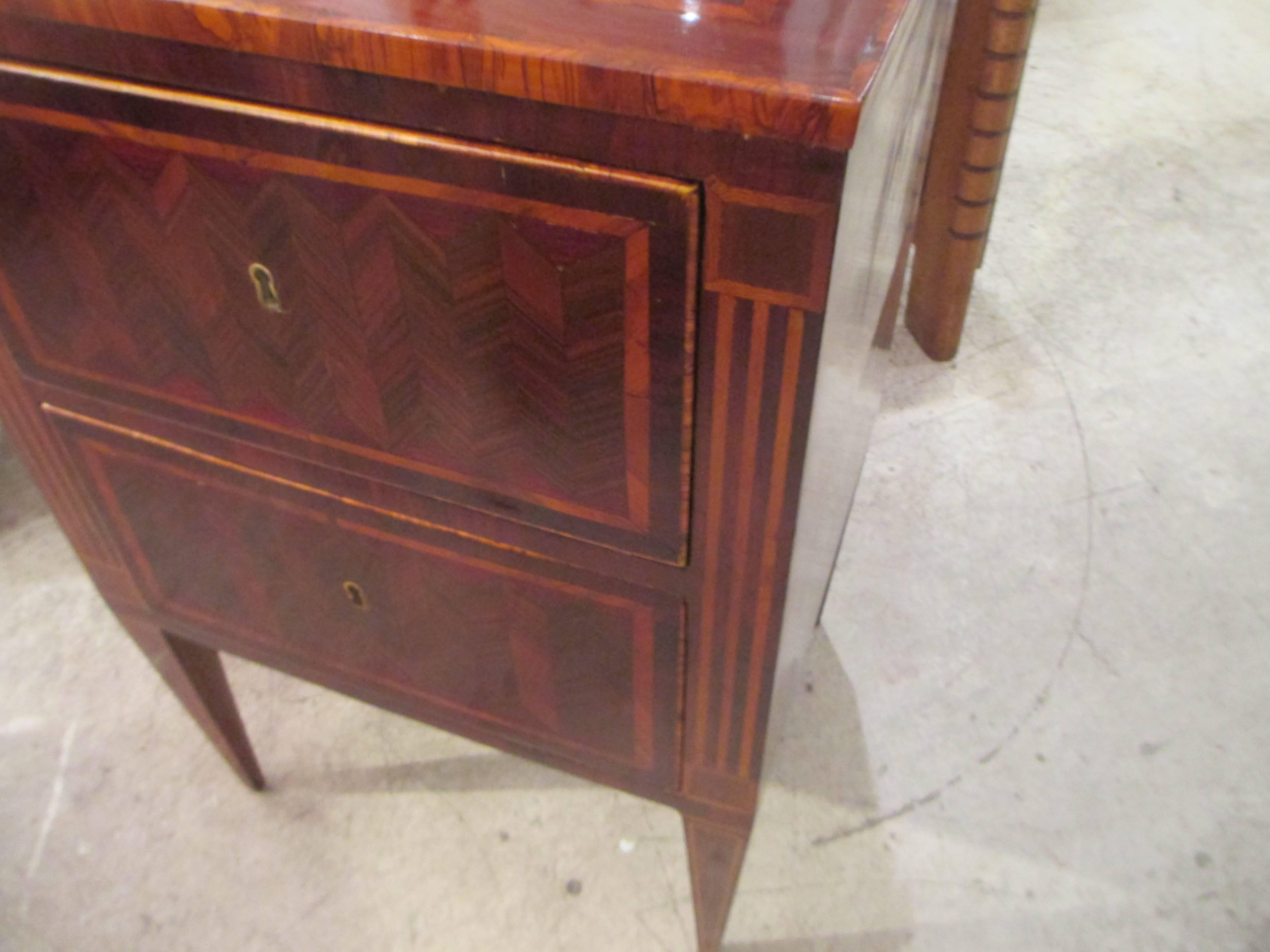 Fine Pair of Antique Italian Neoclassic Parquetry Nightstands 1