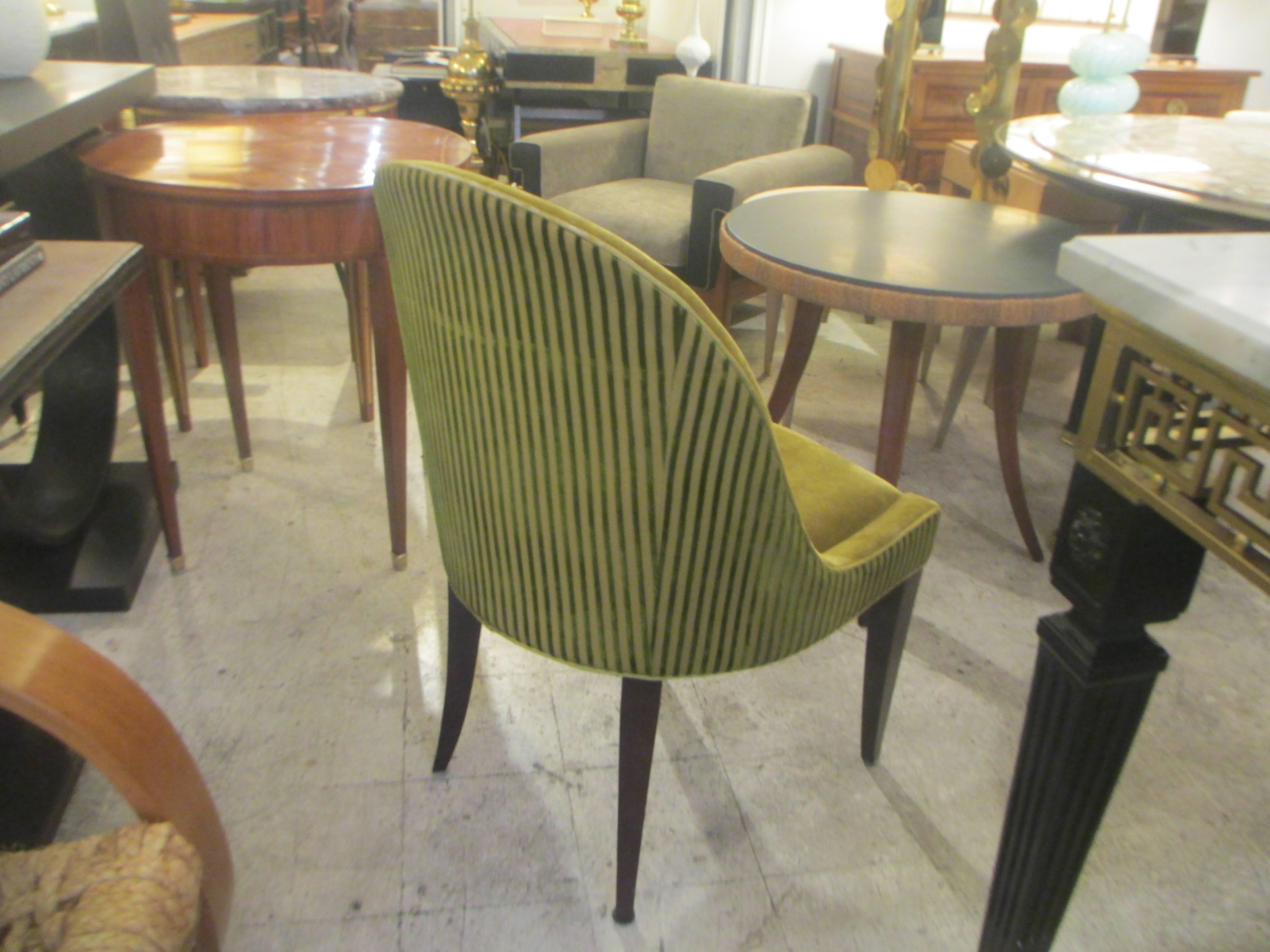 20th Century Set of Eight Dining Room Chairs with Scooped Backs Upholstered in Mohair