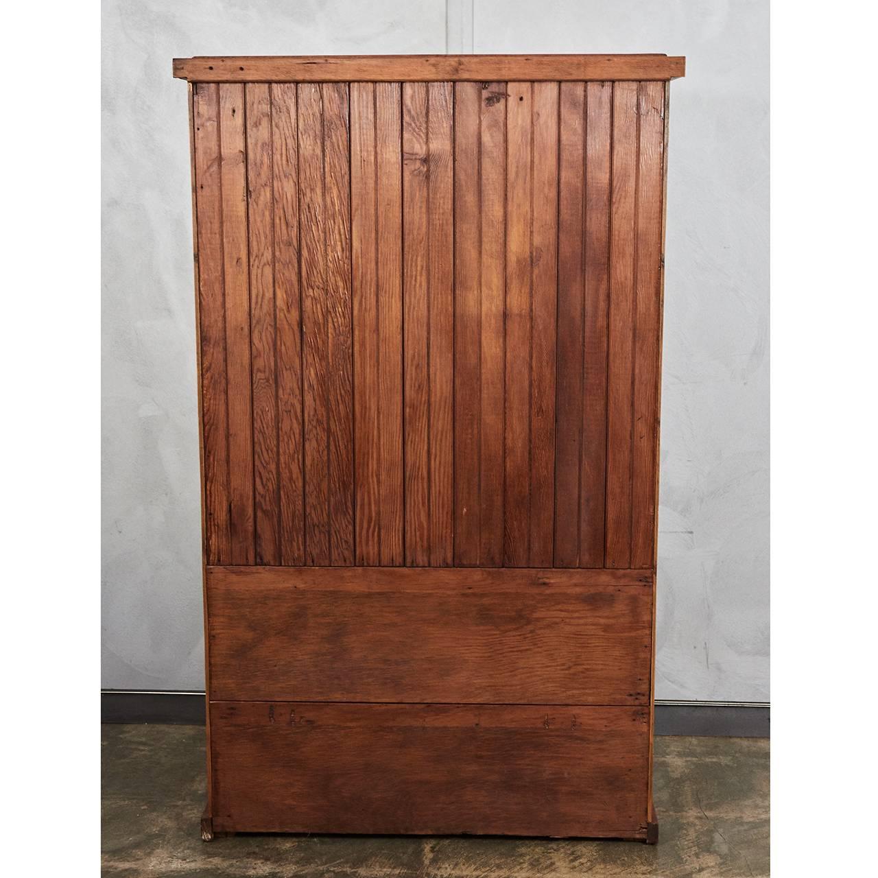 Early 20th Century Pine Cabinet For Sale 4