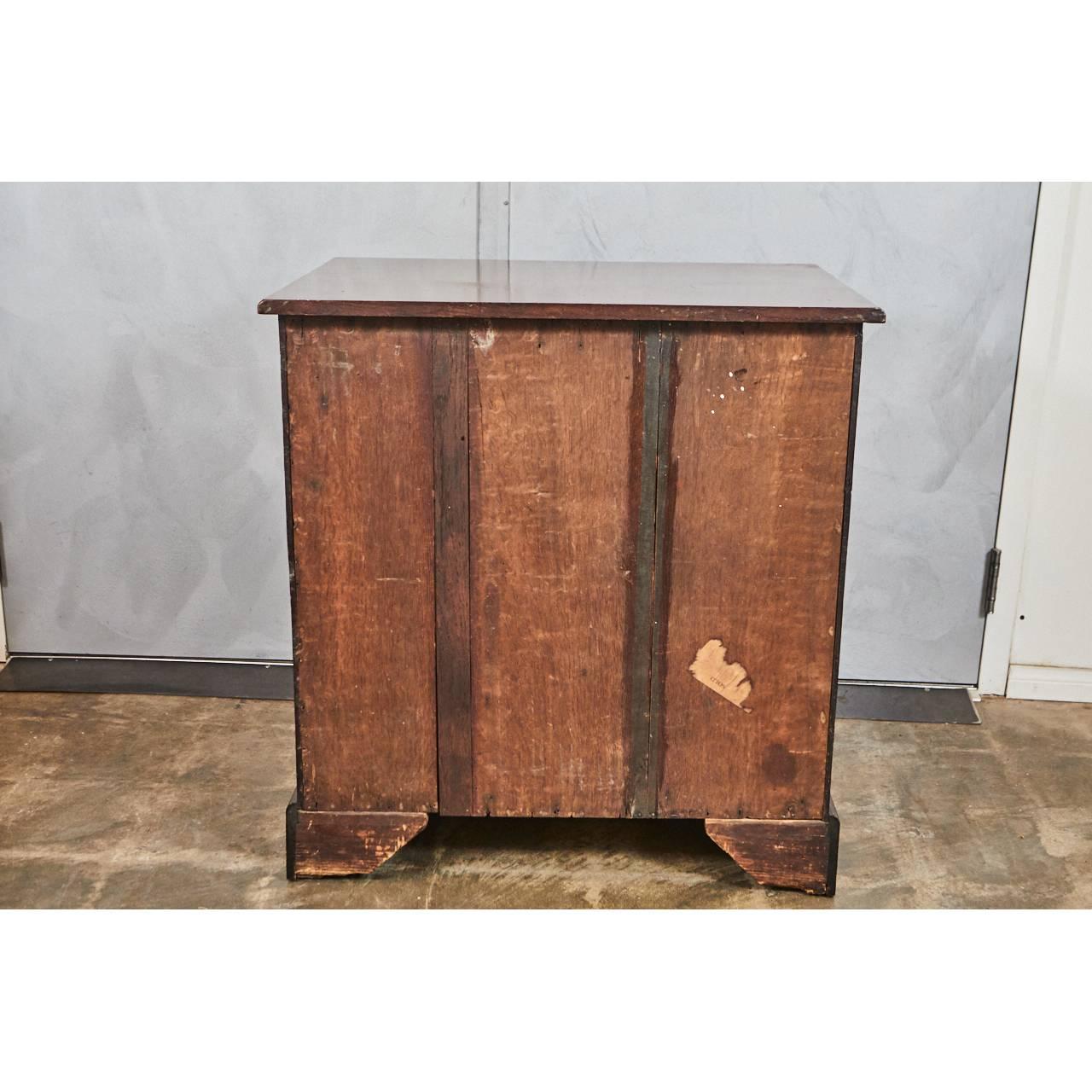 18th Century and Earlier George III Bachelor Chest of Drawers For Sale