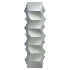 Jarrón grande de porcelana bisque con diseño escultural de Heinrich Fuchs Hutschenreuther, «Archais»