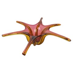 Murano Sommerso Starfish Art Glass Bowl in Pink and Amber, Attributed to Seguso