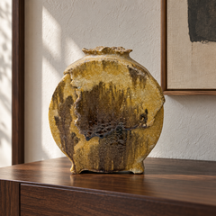 Vaso in ceramica da studio in stile brutalista firmato, ceramica scultorea di ispirazione giapponese