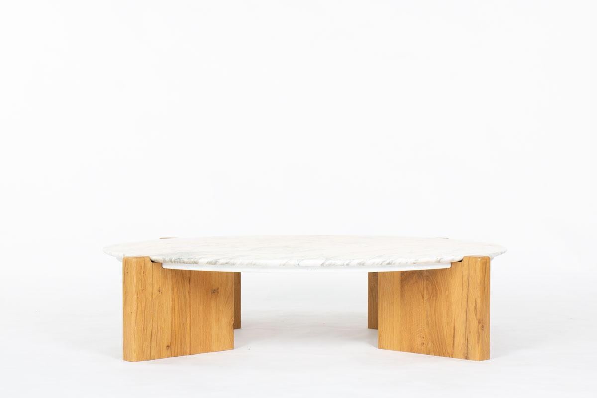 European Round Coffee Table with Calacatta Marble Top and Handmade Oak Base, France 1970s For Sale