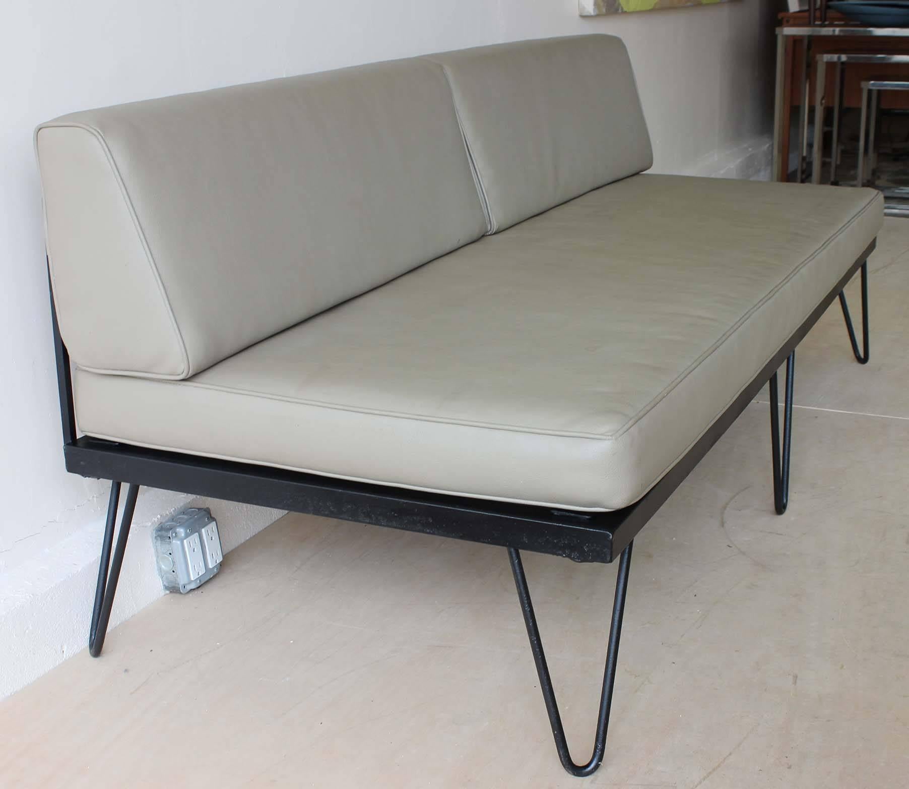 Mid-Century Modern Salterini Daybed Chaise