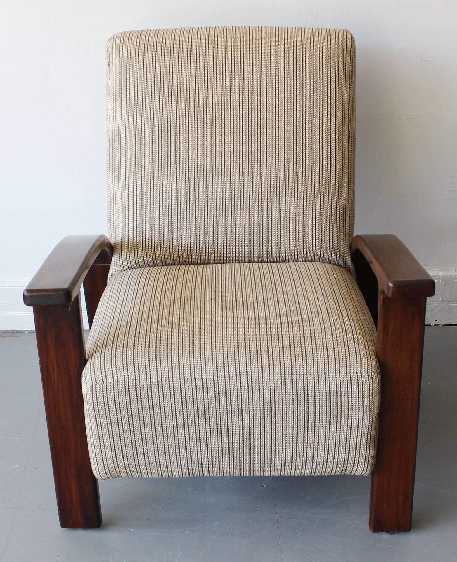 Mid-Century Modern Pair of Bentwood Mid-Century Armchairs For Sale