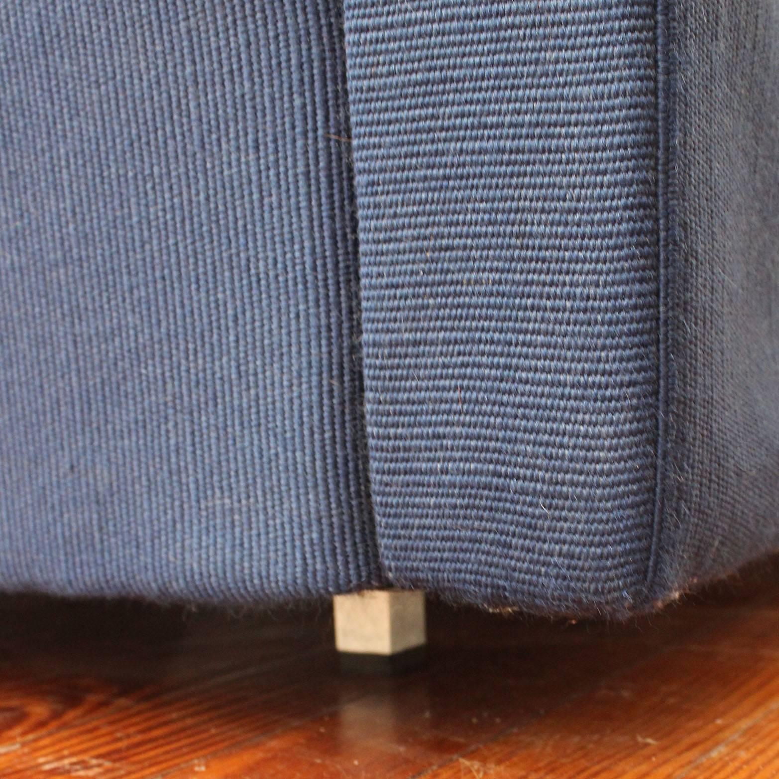 Pair of Knoll Tuxedo Sofas In Good Condition In Southampton, NY