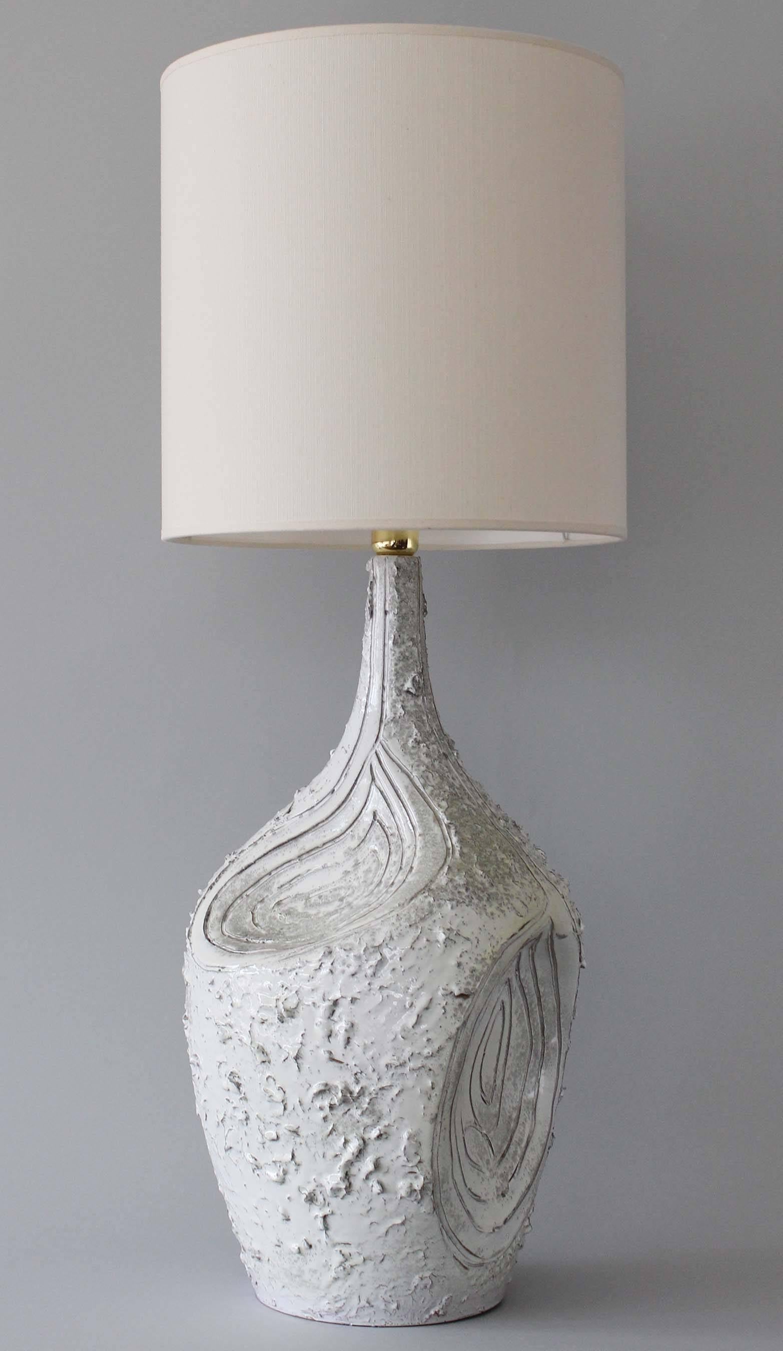 Contemporary Pair of Italian Ceramic Lamps