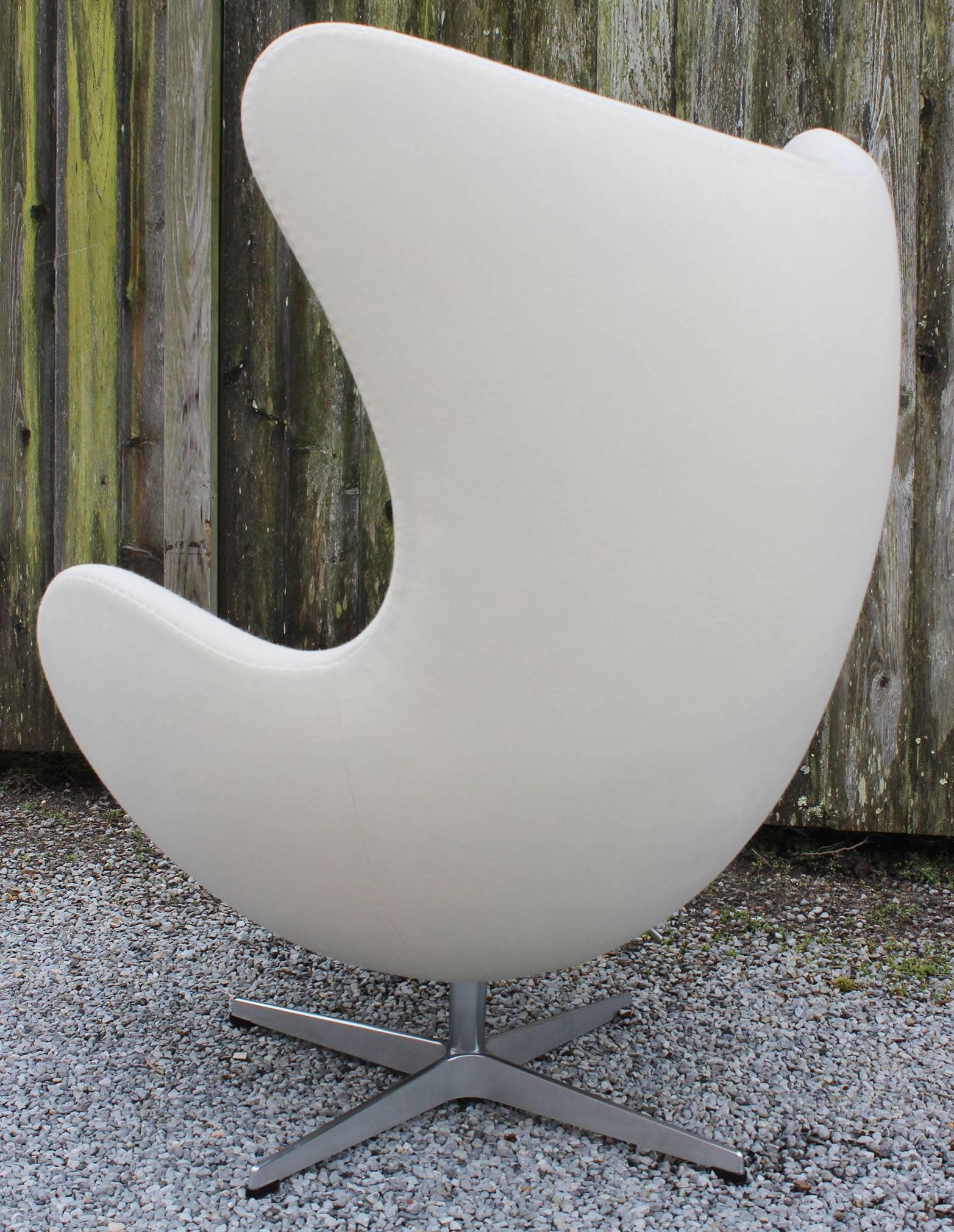 Arne Jacobsen Egg Chair In Excellent Condition In Southampton, NY