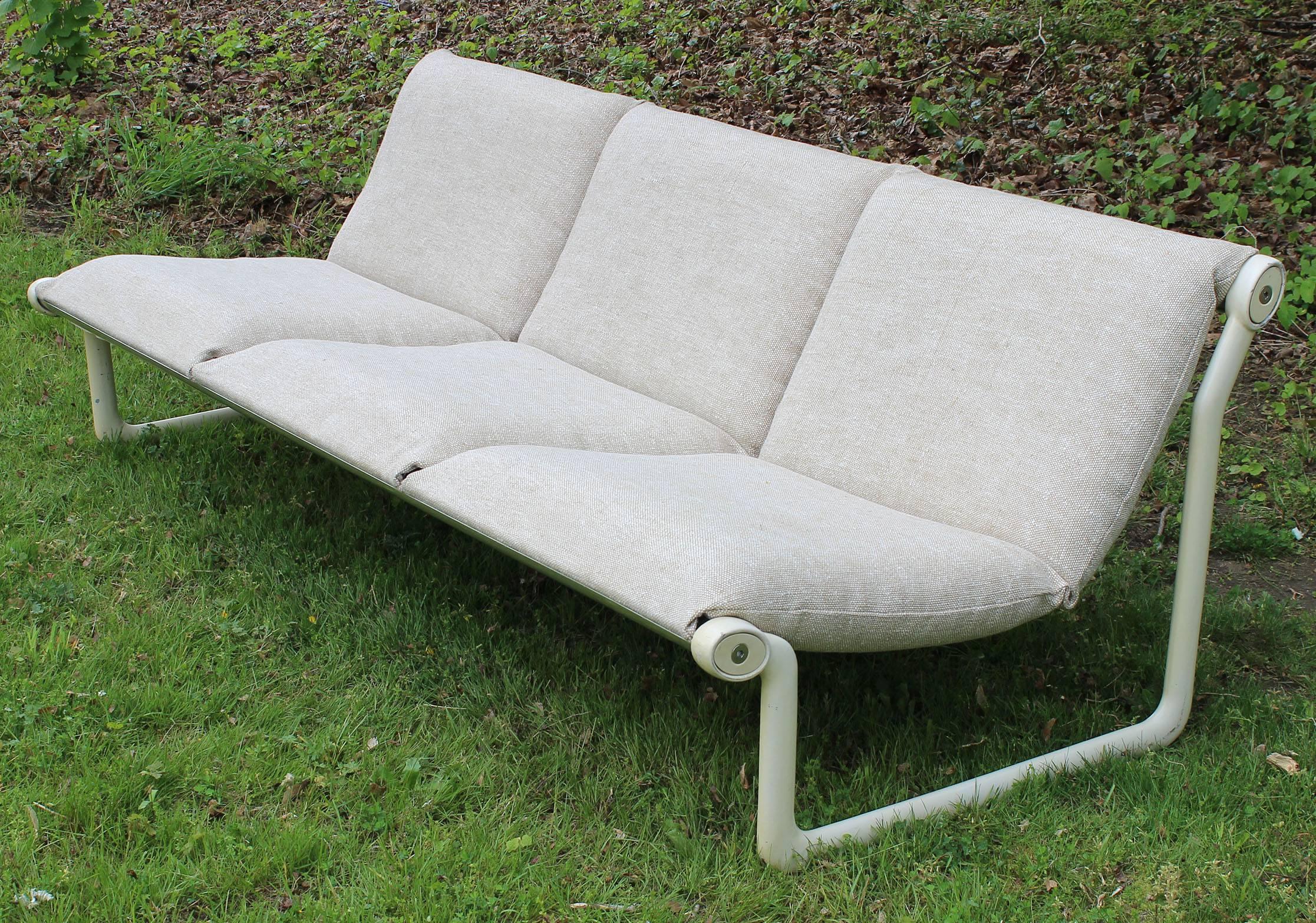 Hannah Morrison for Knoll Sling sofa oatmeal cotton blend upholstery. Inspired by the extruded aluminum of a sailboat mast.