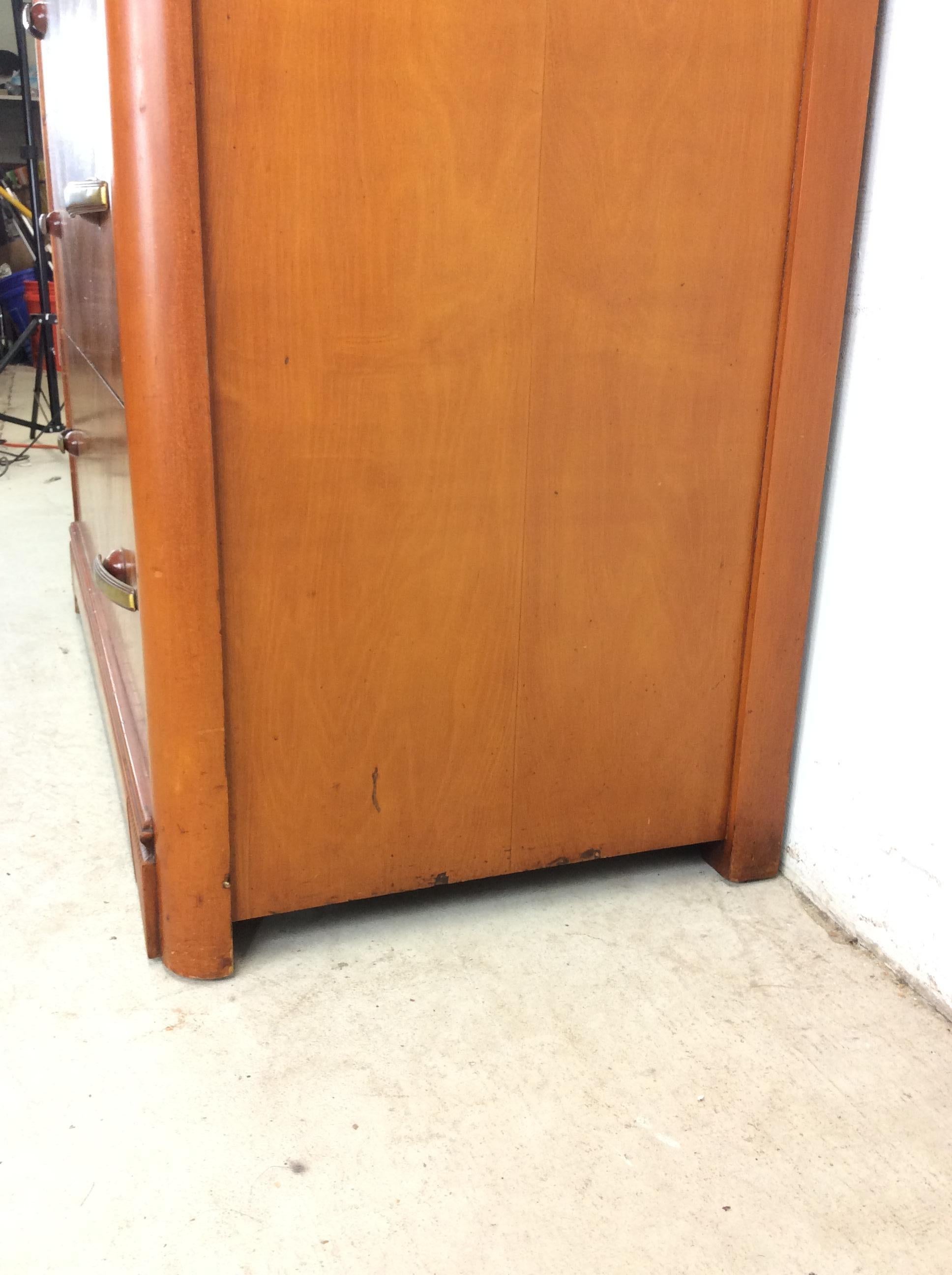 Art Deco Three Drawer Chest with Mounted Mirror For Sale 5