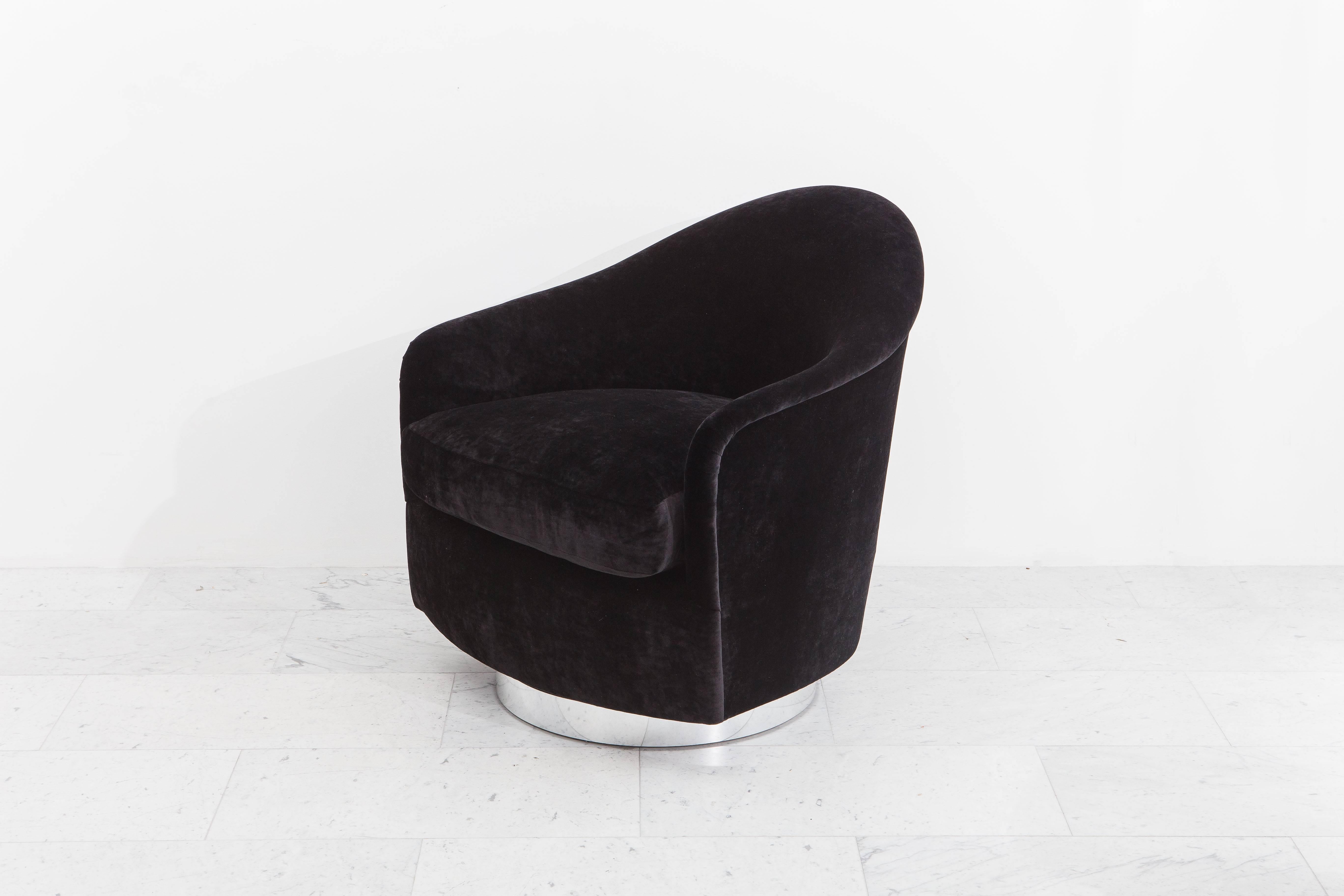 Late 20th Century Milo Baughman, Black Velvet Swivel Chair and Ottoman, USA, 1970s