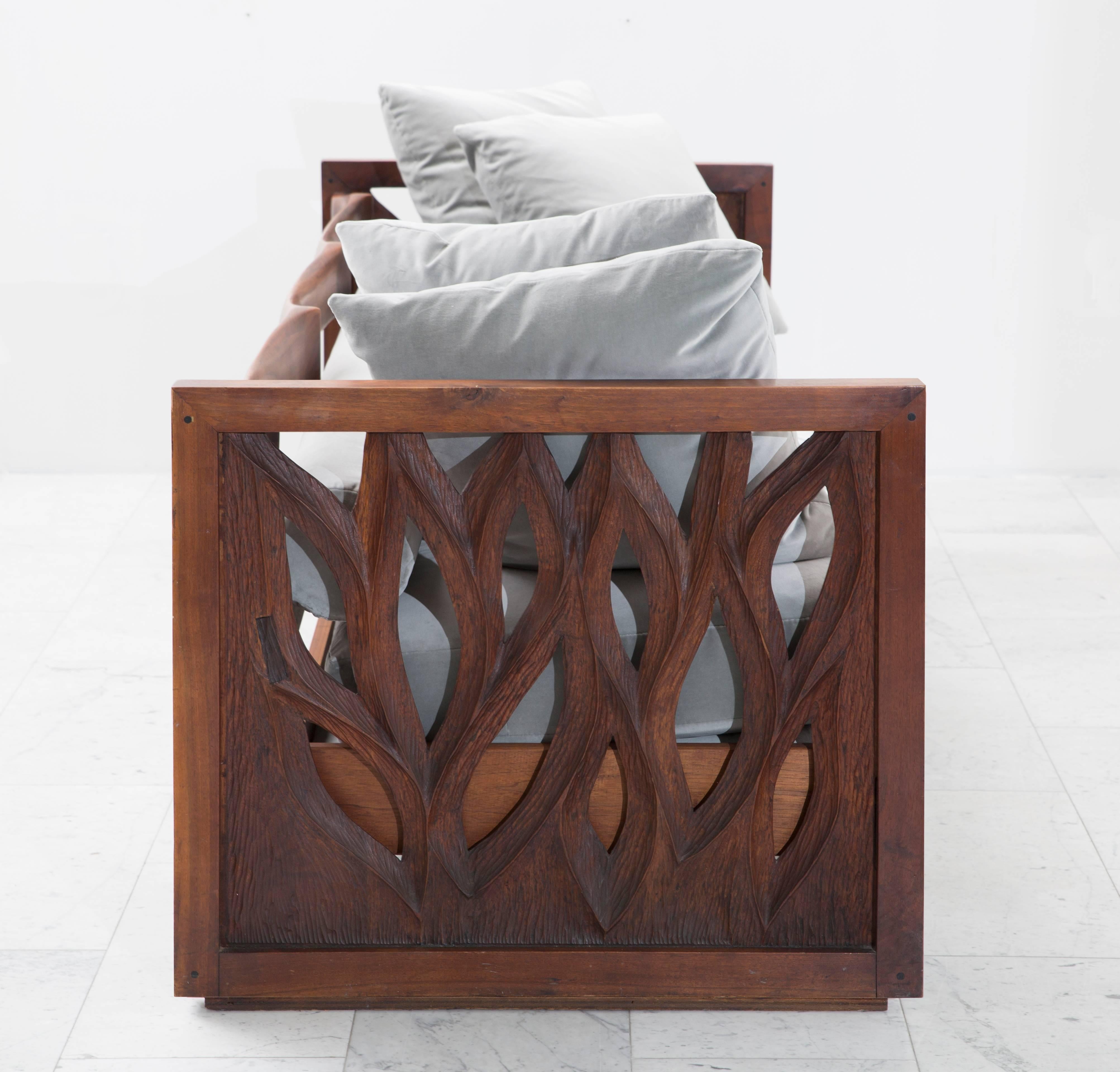 American Phillip Lloyd Powell Sculpted Walnut Three-Seat Sofa, USA, 1960s