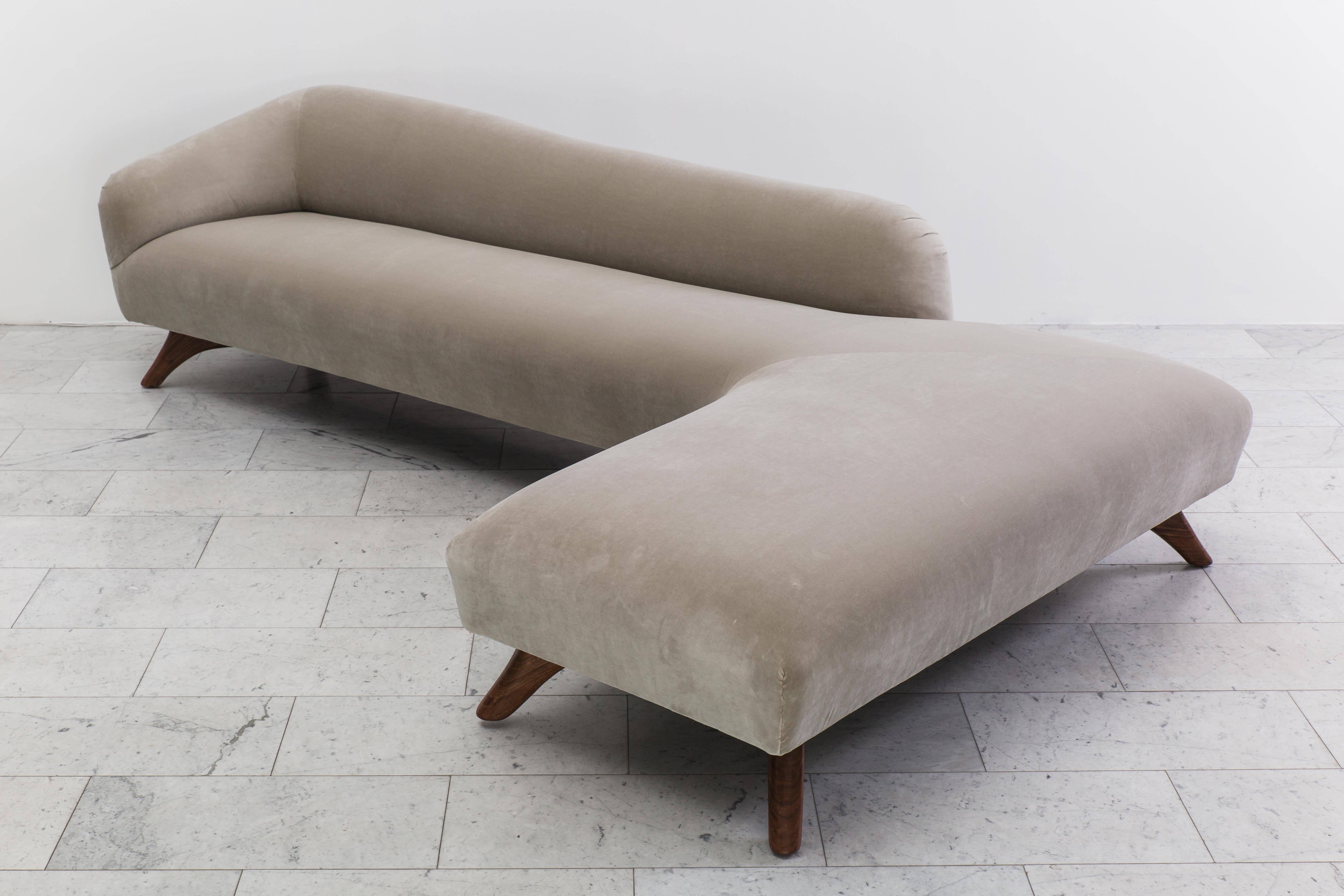 American Vladimir Kagan, L Shaped Swan Back Sofa, USA, circa 1955