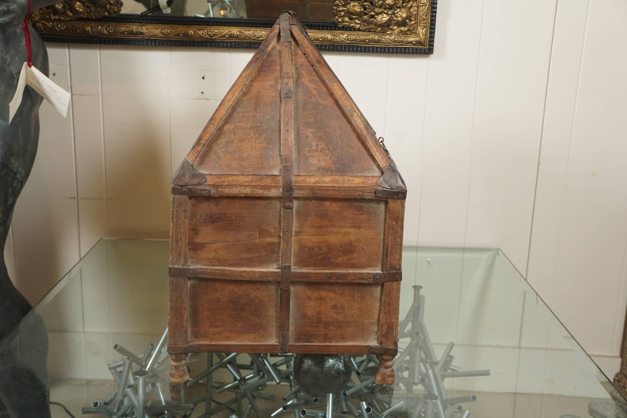 dowry chest india